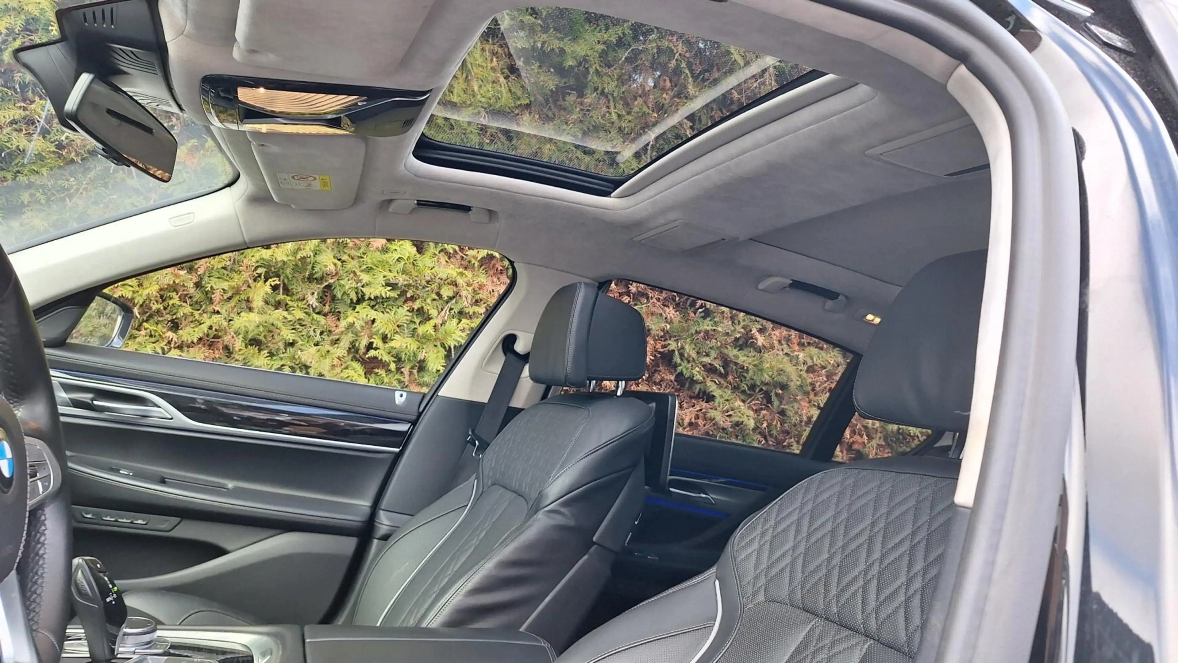 BMW 745 7-serie 745Le xDrive High Executive — photo 9