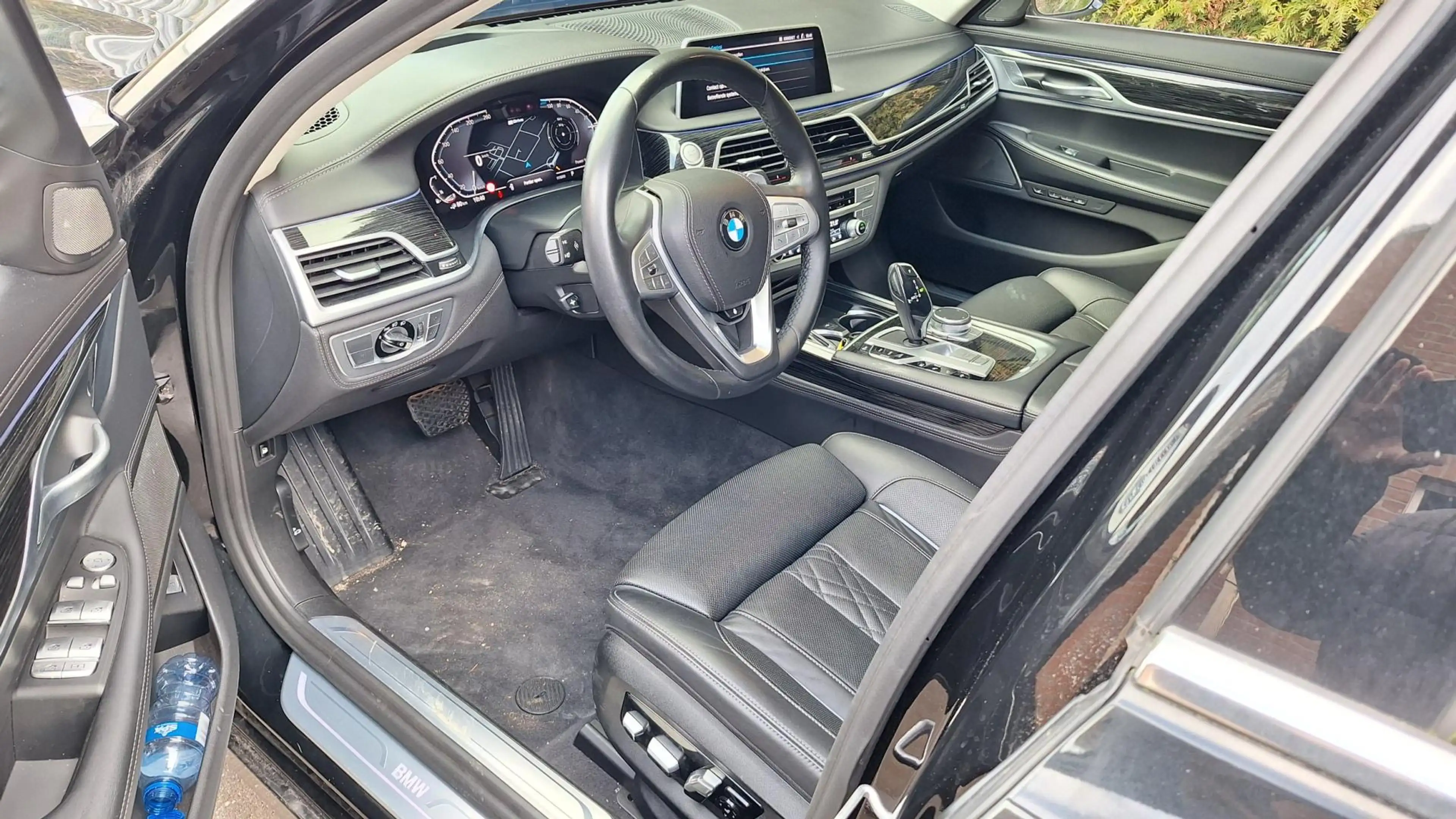 BMW 745 7-serie 745Le xDrive High Executive — photo 8
