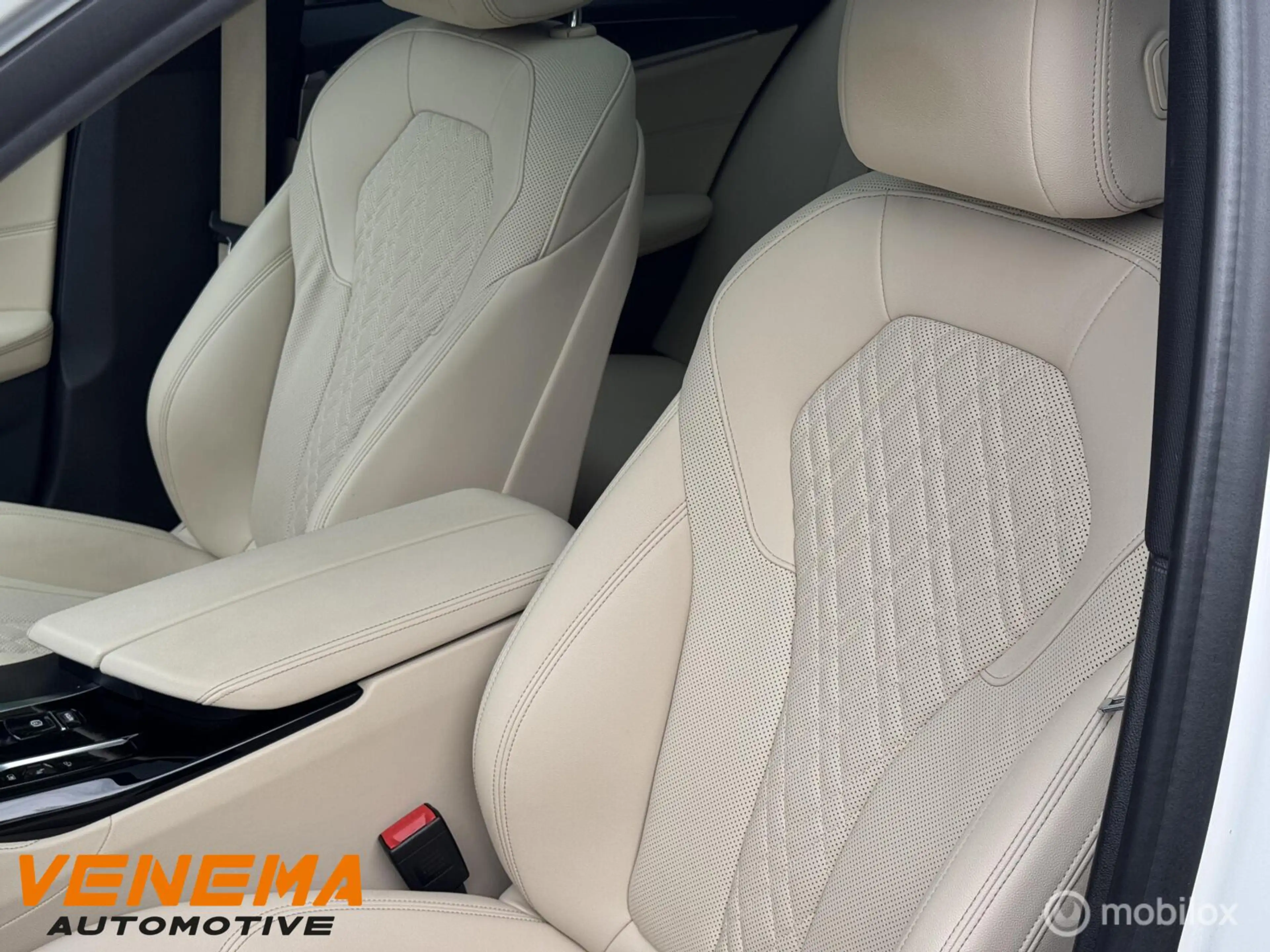 BMW 530 5-serie Touring 530e Business Edition Plus Sensate — photo 13