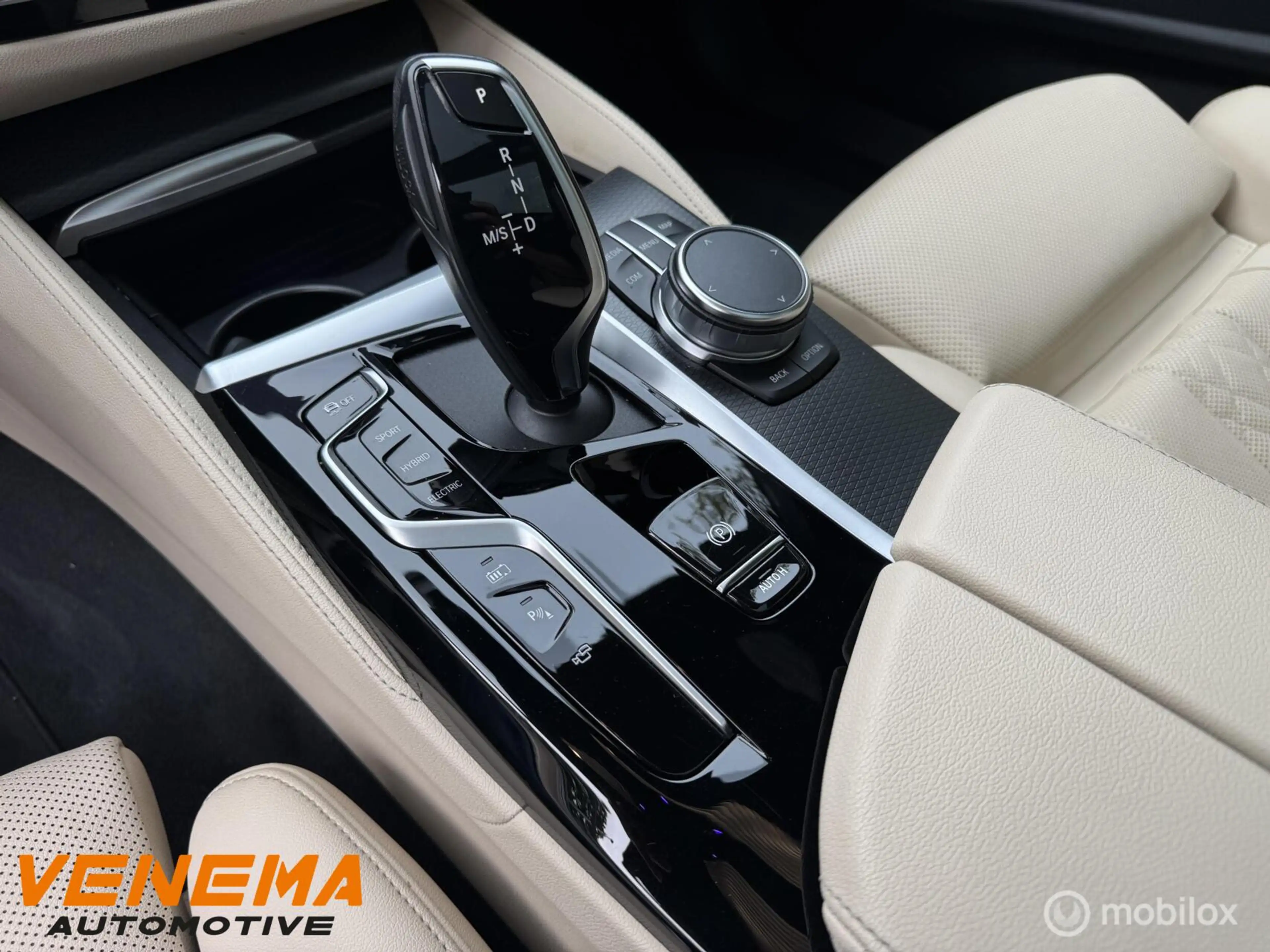 BMW 530 5-serie Touring 530e Business Edition Plus Sensate — photo 6