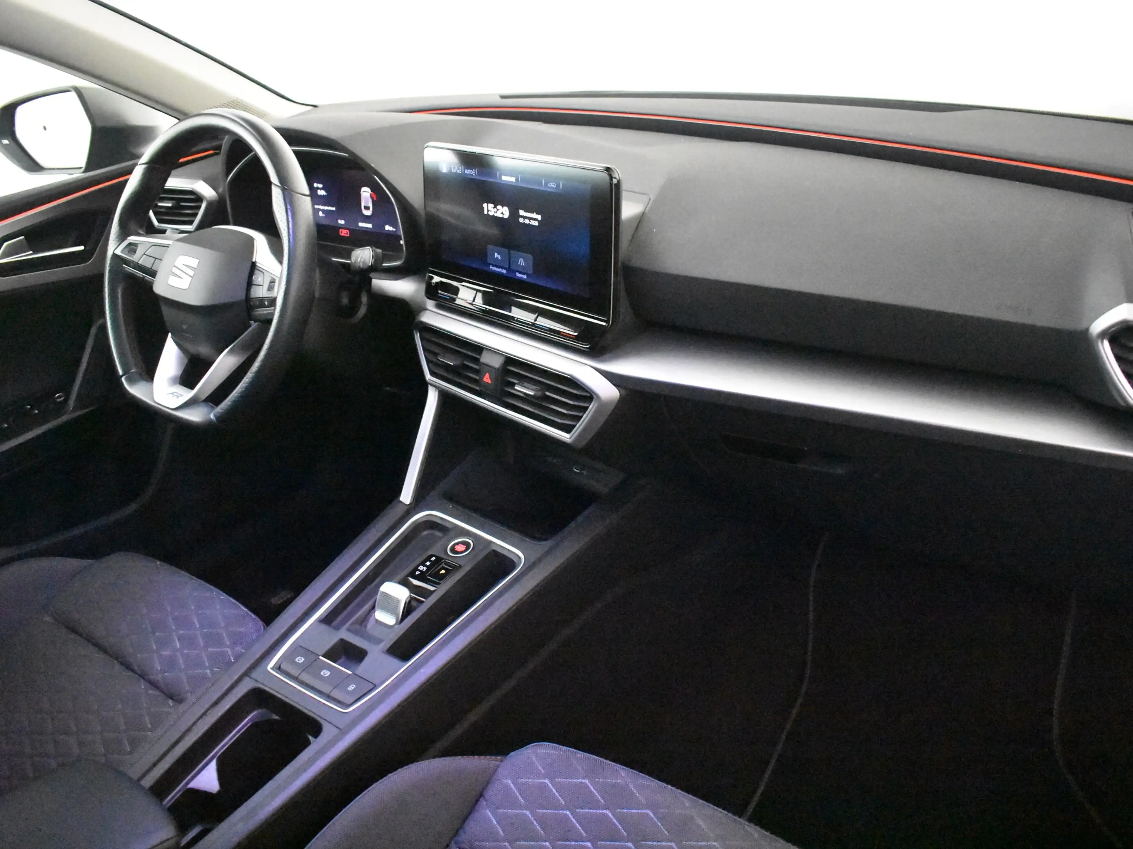 SEAT Leon e-Hybrid Sportstourer 1.4 TSI eHybrid PHEV FR Business Inte — photo 6