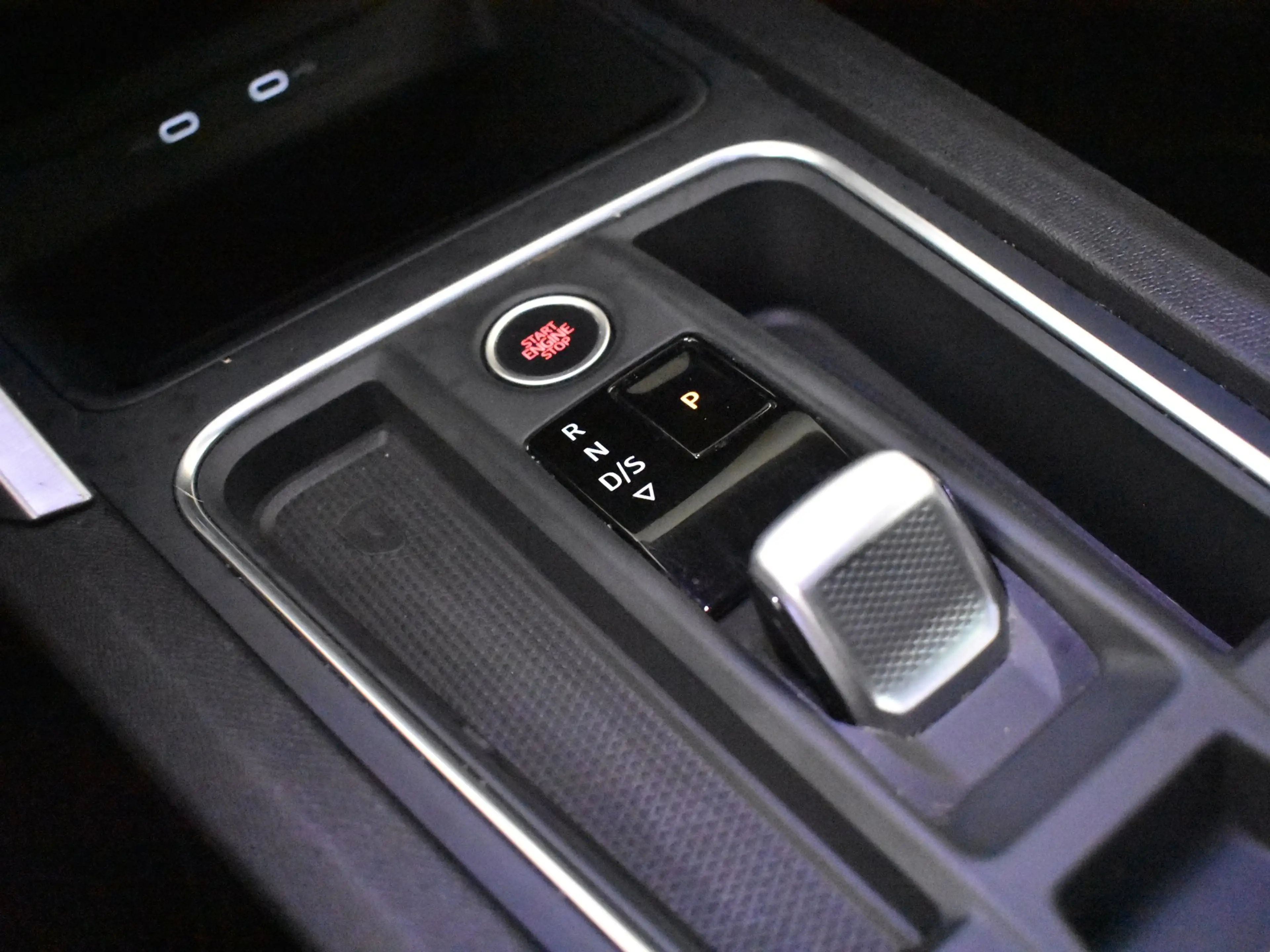 SEAT Leon e-Hybrid Sportstourer 1.4 TSI eHybrid PHEV FR Business Inte — photo 24