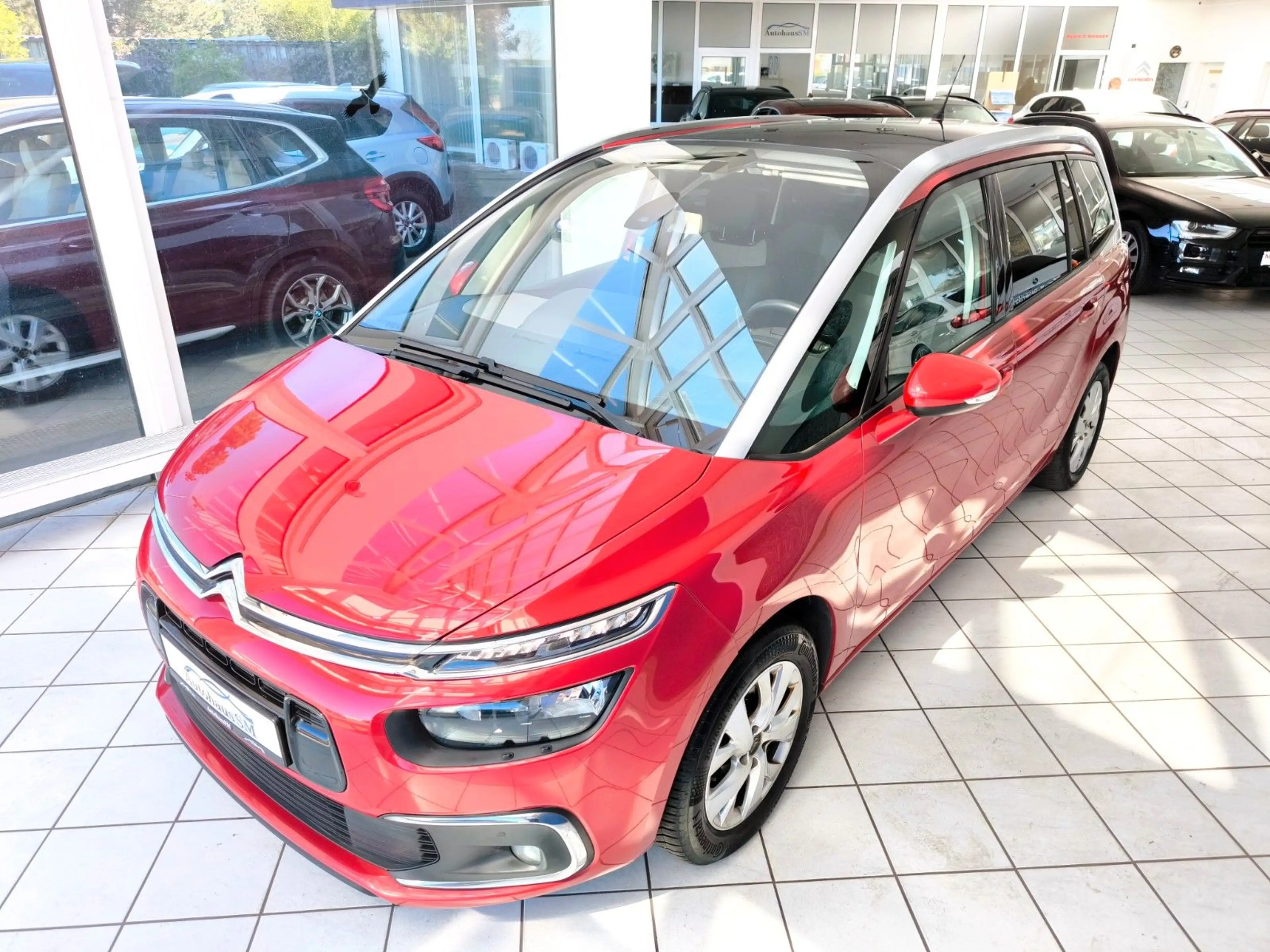 Citroen Grand C4 Picasso Grand C4*Selection*Panorama*Ahk*7 Sitzer* — photo 3