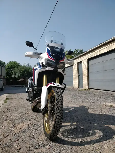 Honda CRF 1000 - foto 2