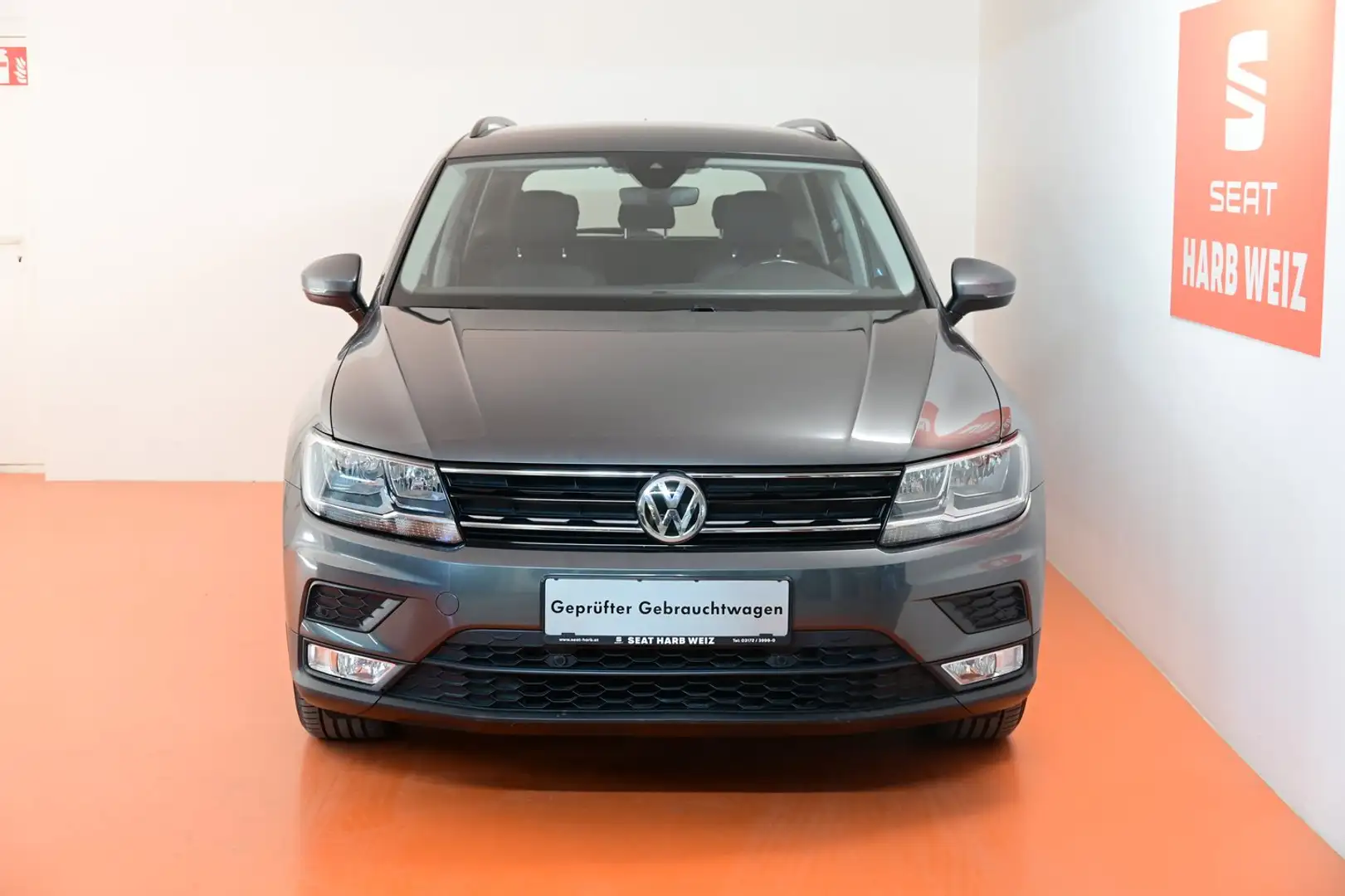 Volkswagen Tiguan Trendline TDI SCR Grau - 2
