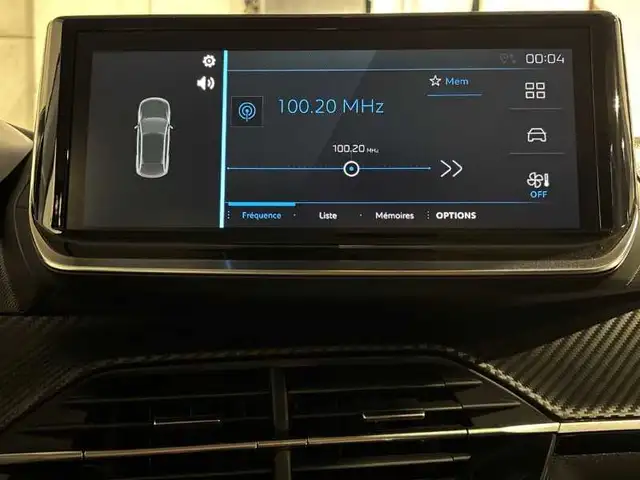 Peugeot 208 view 12