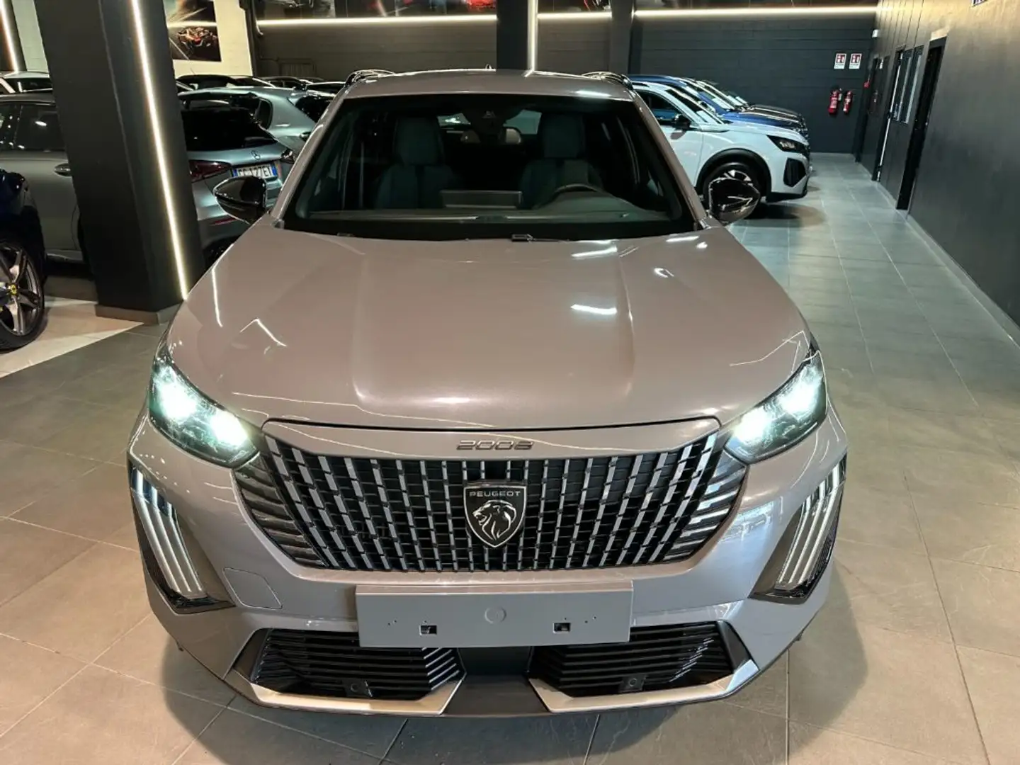 Peugeot 2008 Puretech S&S Allure Grigio - 2