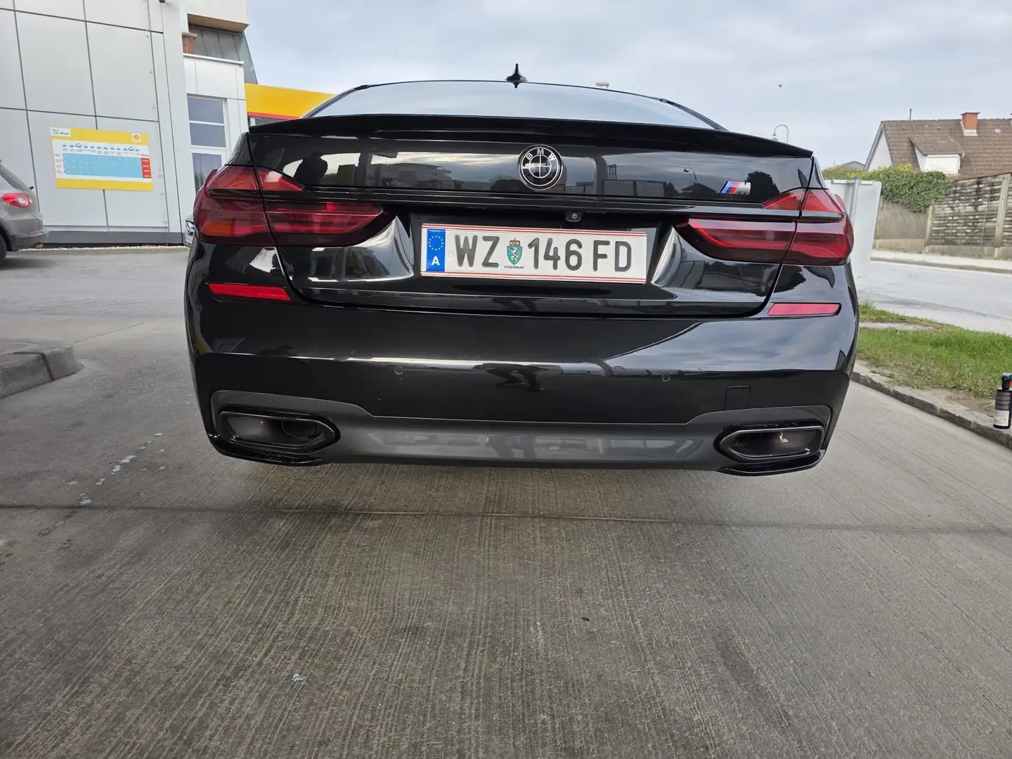 BMW 730 730d xDrive Aut. M-Paket innen/außen - 2