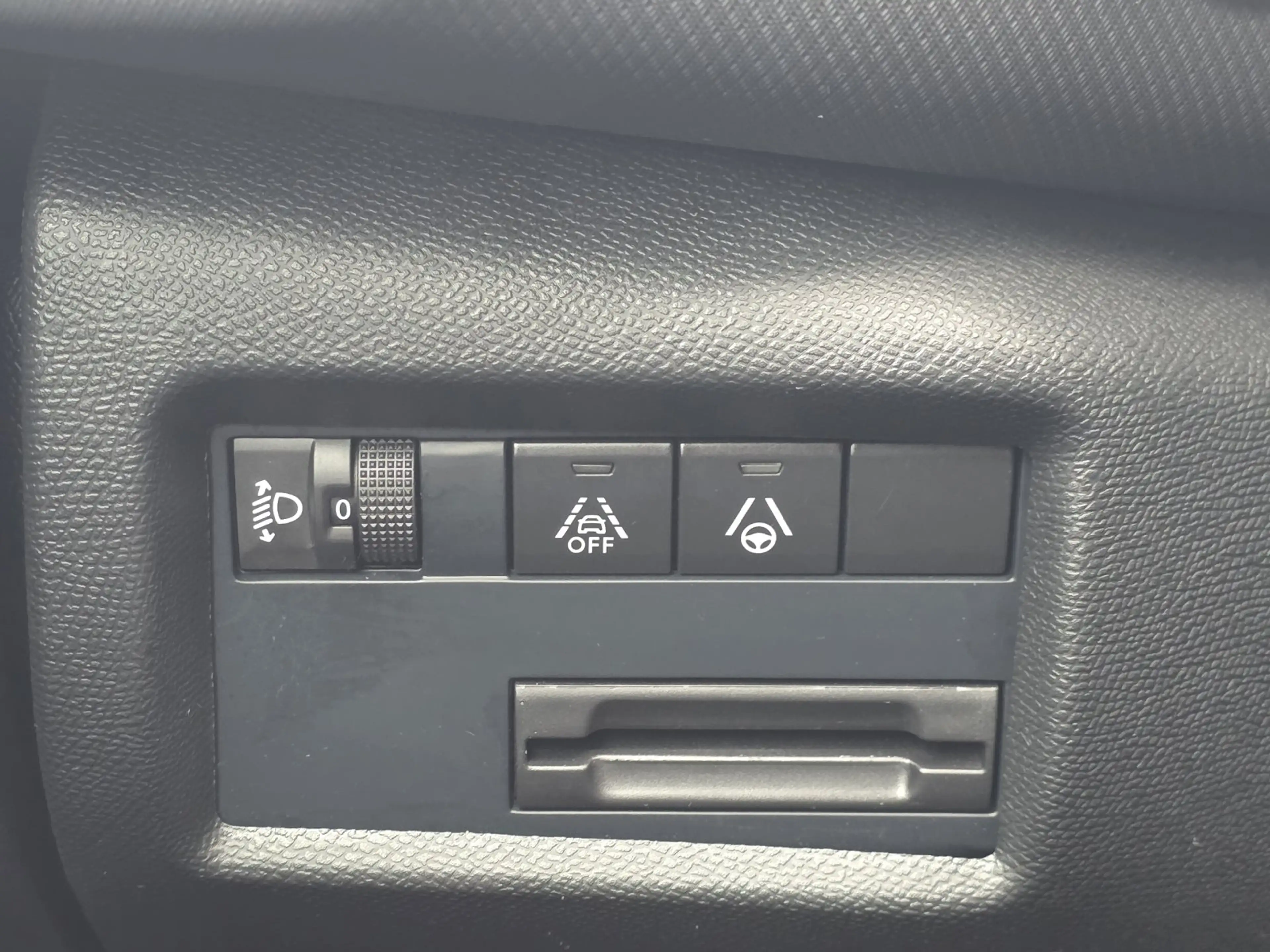 Citroen C5 Aircross Max Hybrid E-DSC6/KLIMA-AT/NAVI/SHZ/PDC V — photo 13