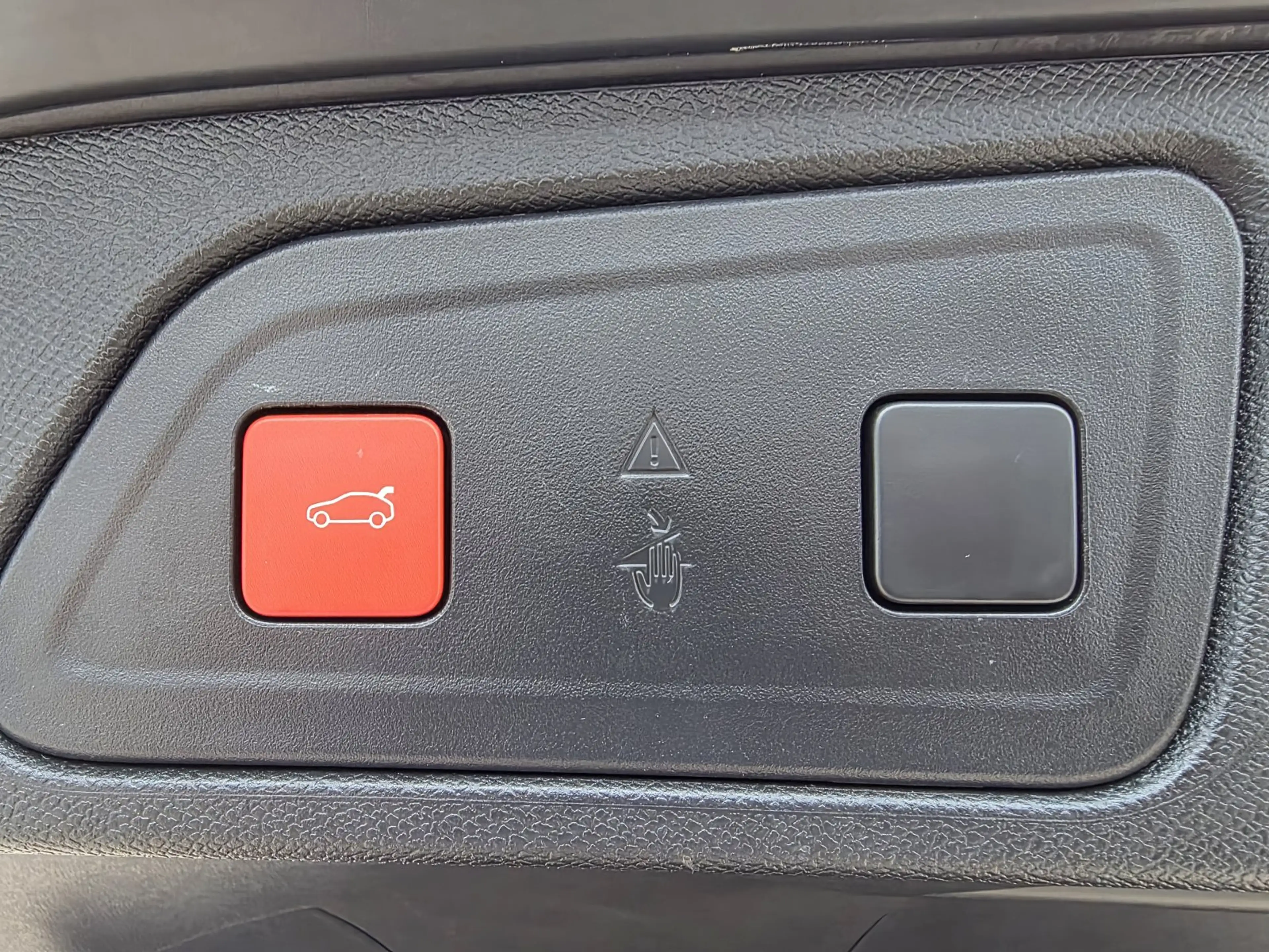 Citroen C5 Aircross Max Hybrid E-DSC6/KLIMA-AT/NAVI/SHZ/PDC V — photo 10