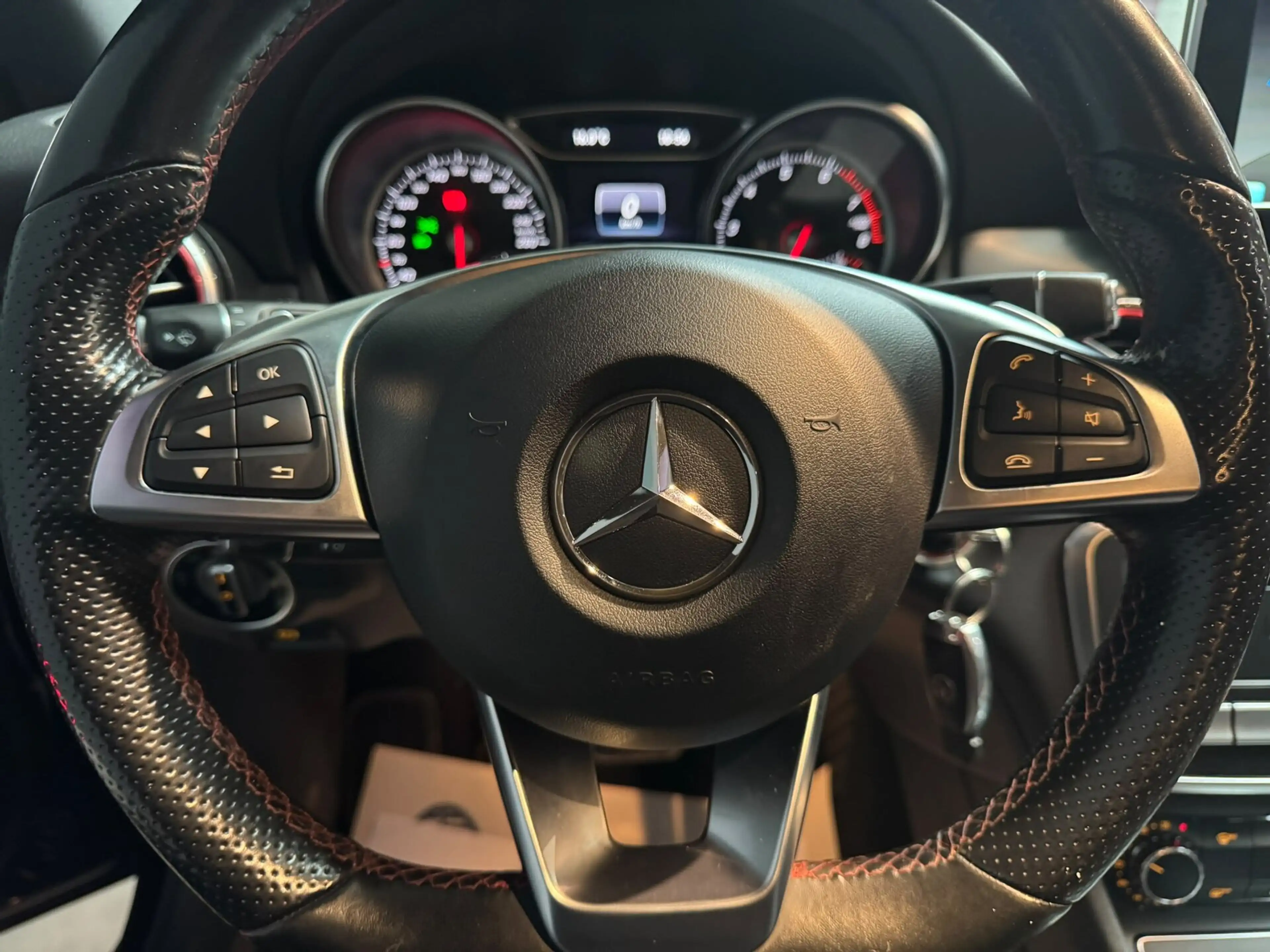 Mercedes-Benz CLA 180 Benzine Automaat GPS Camera — photo 14