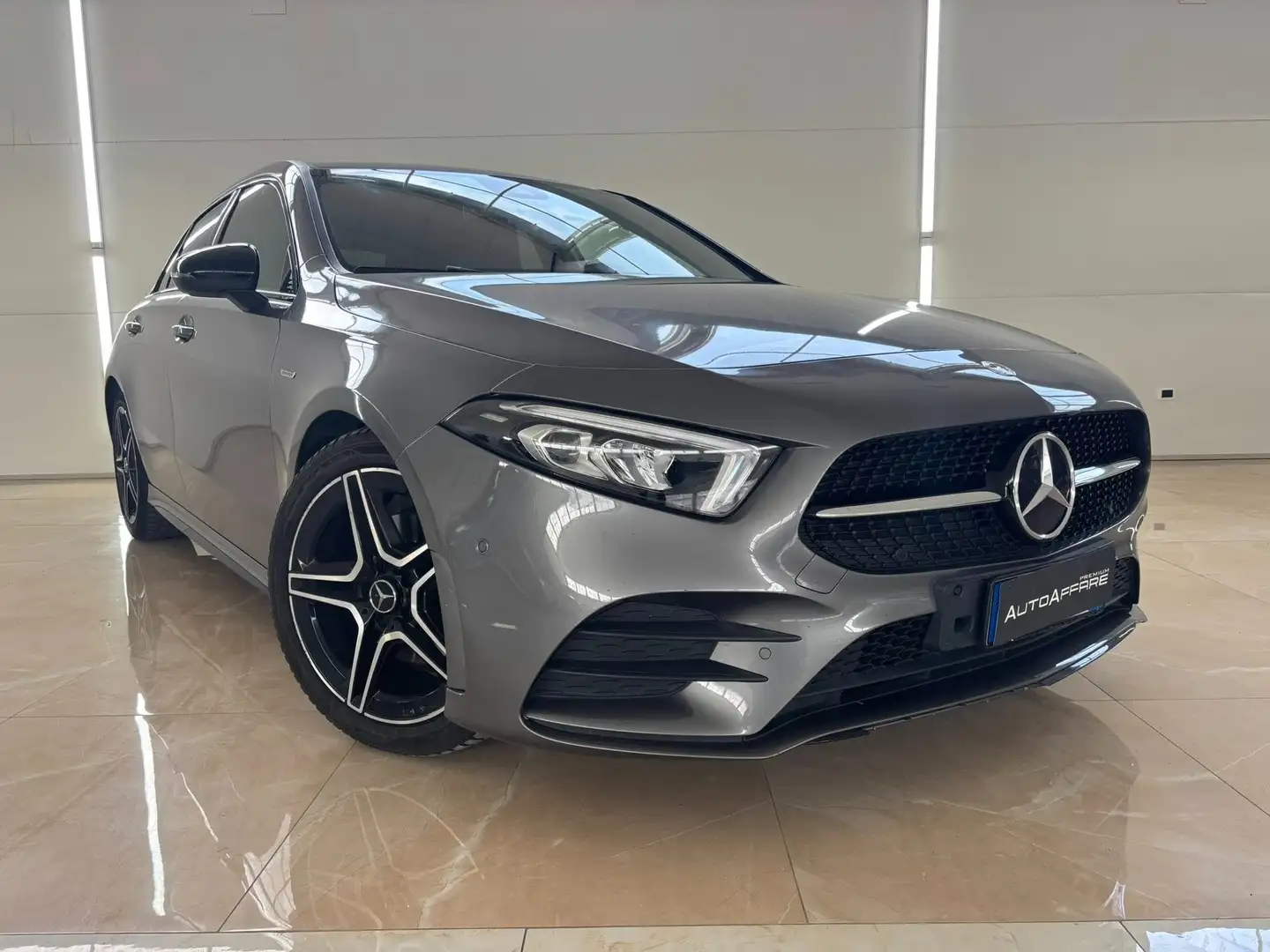 Mercedes-Benz A 180 Classe A - W177 2018 d Premium Night edition auto Grigio - 1