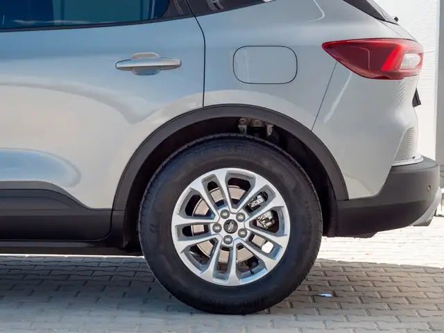 Ford Kuga view 10