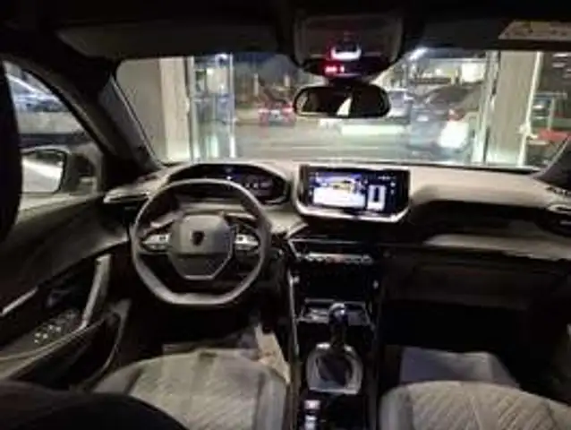 Peugeot 2008 view 15