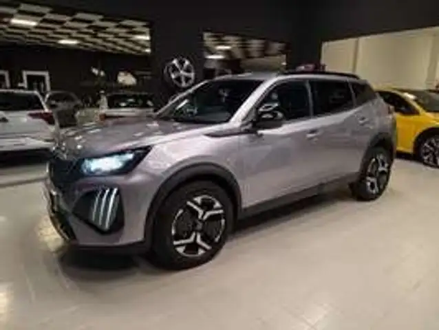 Peugeot 2008 view 2
