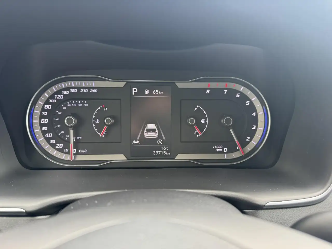 Hyundai TUCSON снимка Hyundai TUCSON