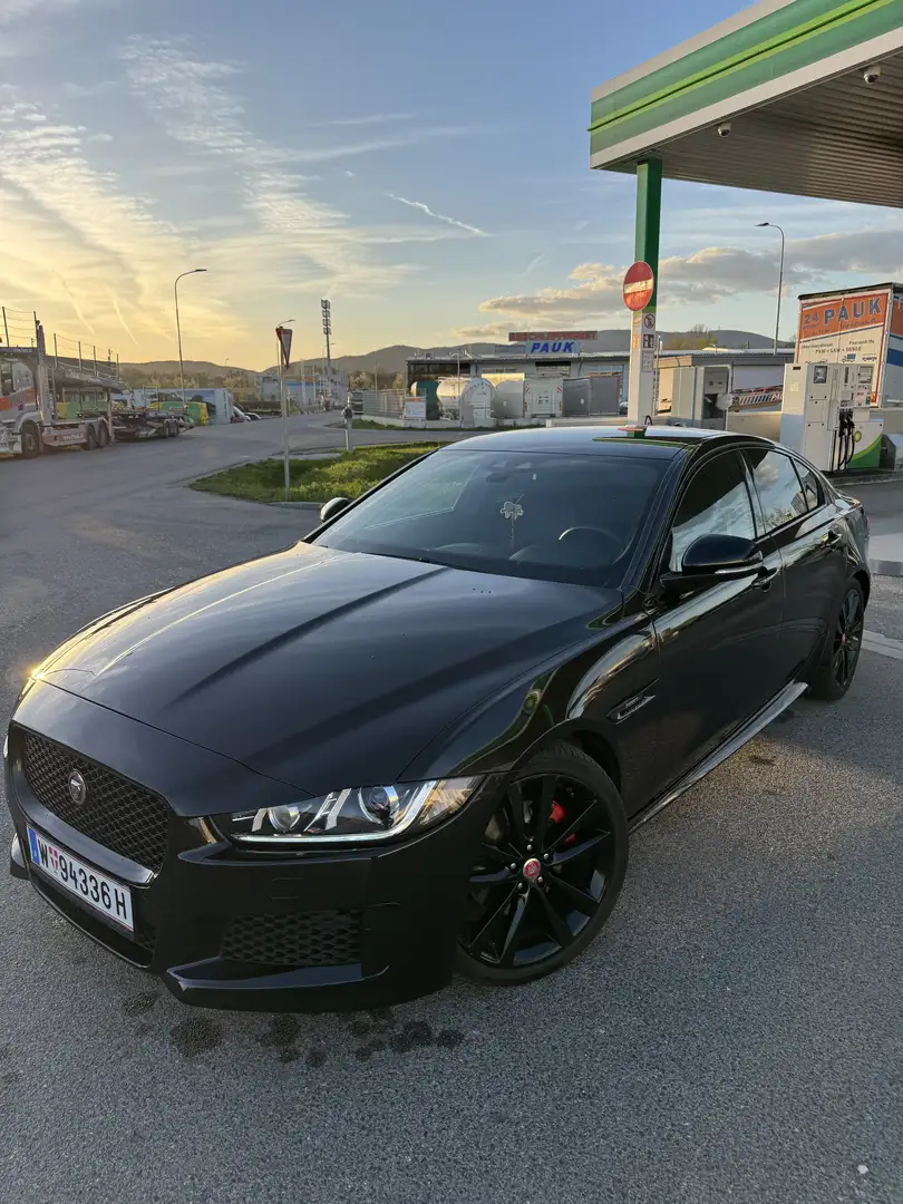 Jaguar XE 20d Landmark Aut. - 1