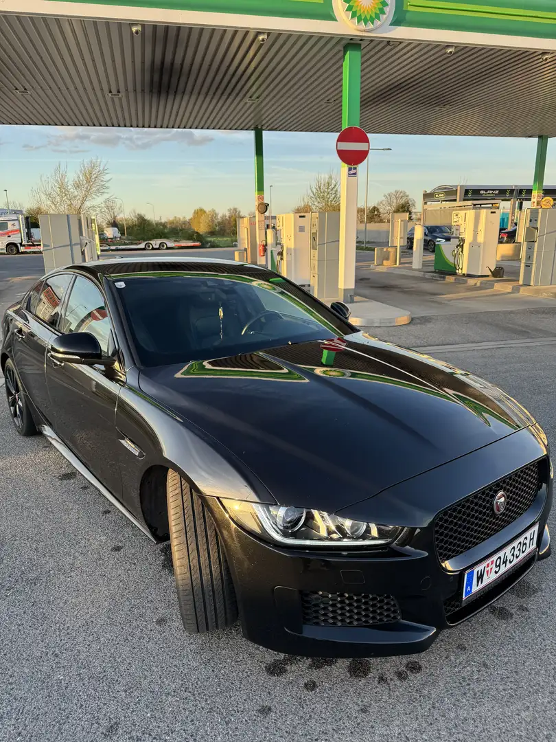 Jaguar XE 20d Landmark Aut. - 2