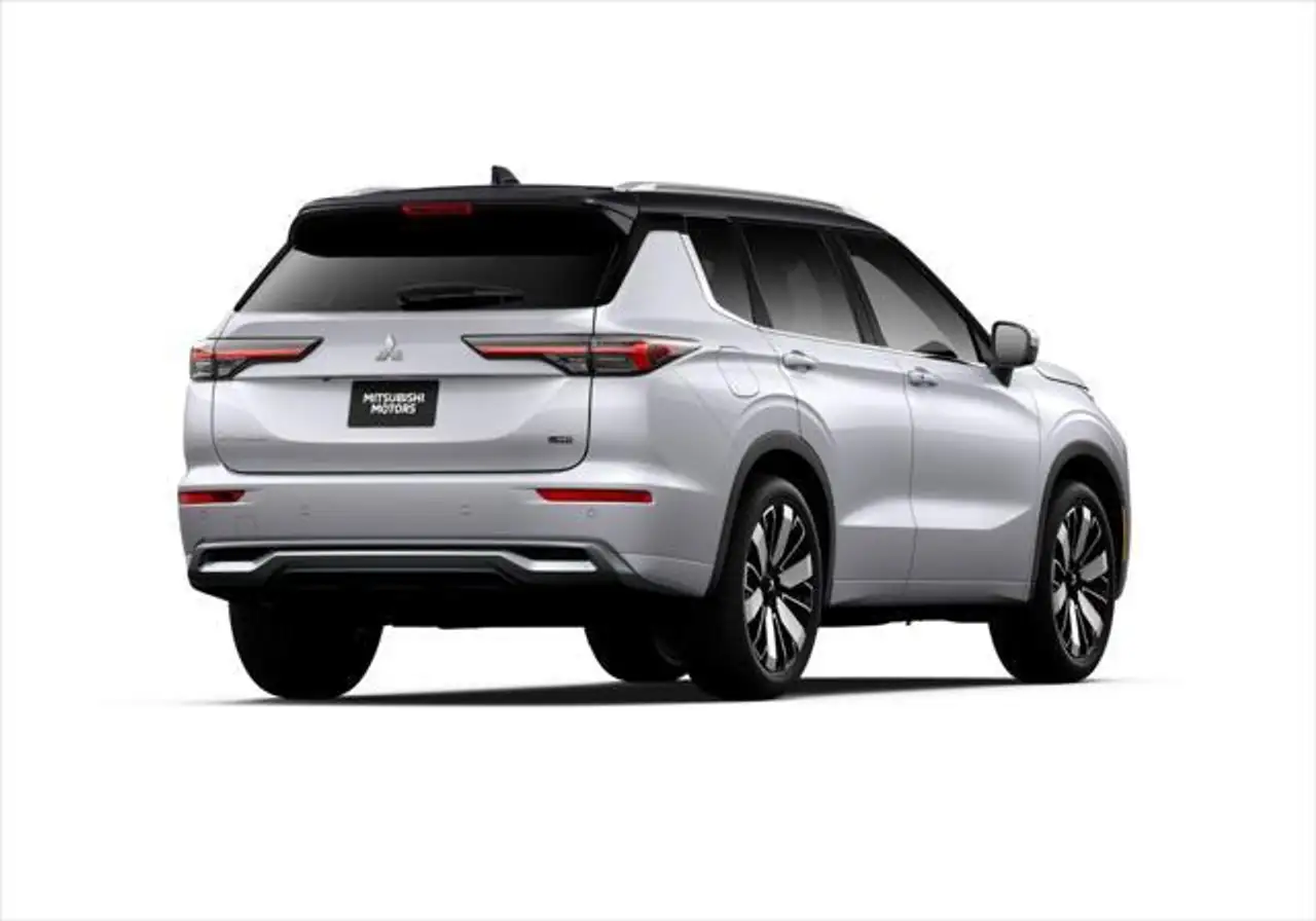 Mitsubishi Outlander снимка Mitsubishi Outlander