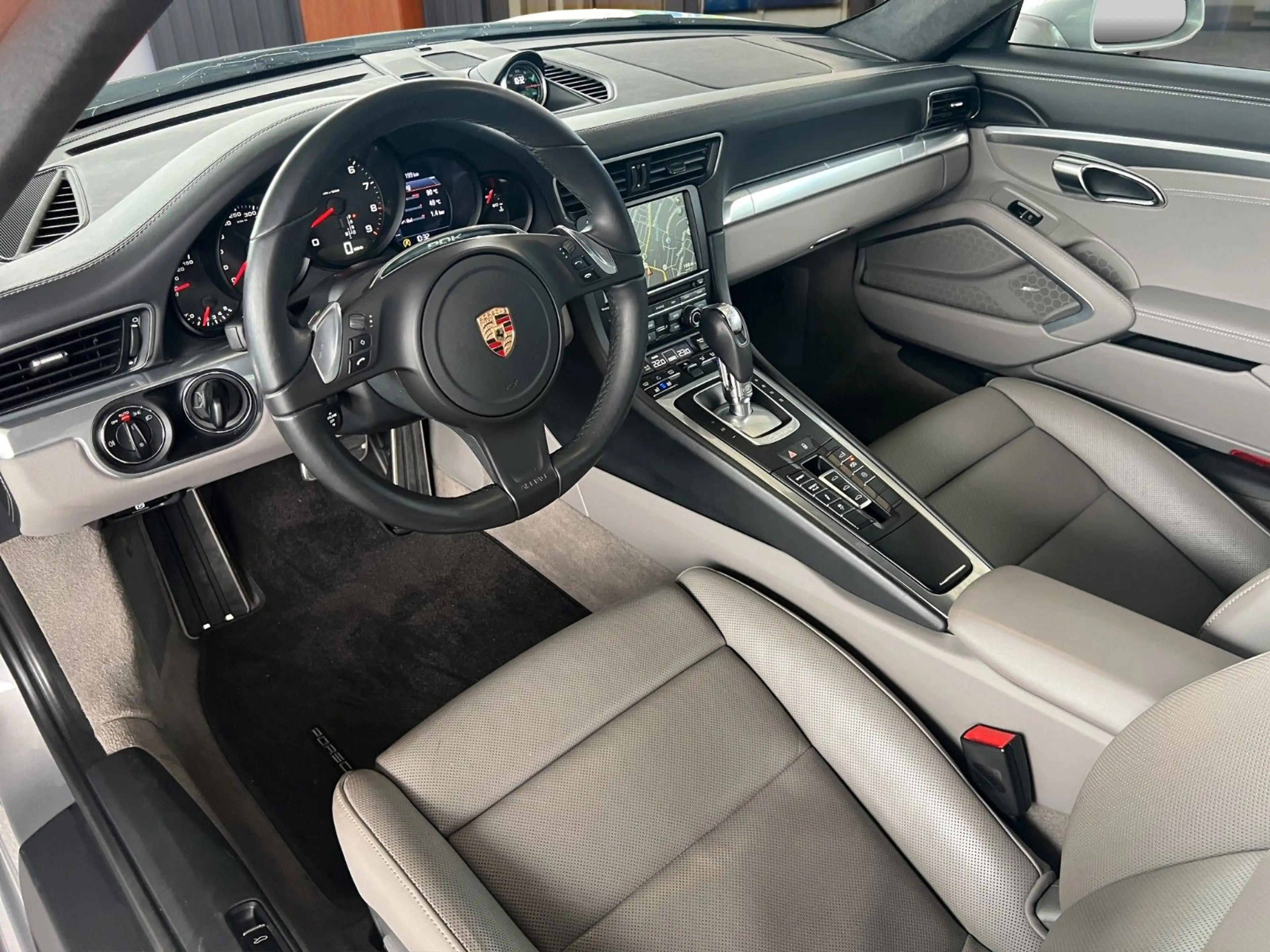 Porsche 911 Carrera 4S Sitz Belüft. Approved 09/27 — photo 4