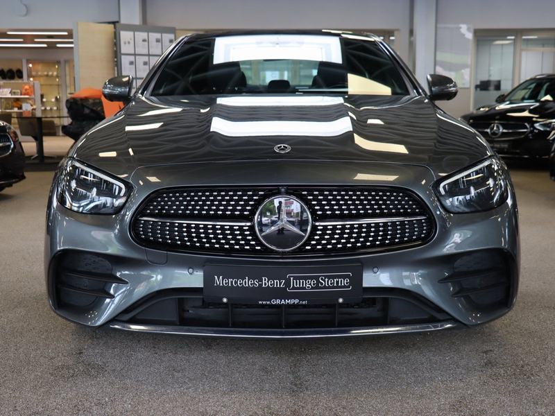 Mercedes-Benz E 400 d AMG 4M AMG Pano/Fahrassi/AHK/MBUX/LED — photo 3