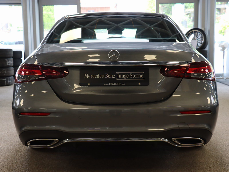 Mercedes-Benz E 400 d AMG 4M AMG Pano/Fahrassi/AHK/MBUX/LED — photo 6