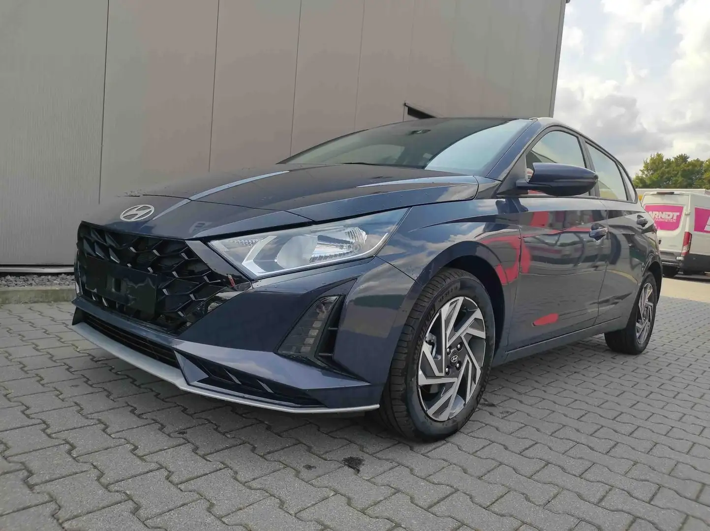 Hyundai i20 Wave*Navi*PDC*Cam*Shzg*Lhzg*16Zoll*VCockpit Grijs - 1