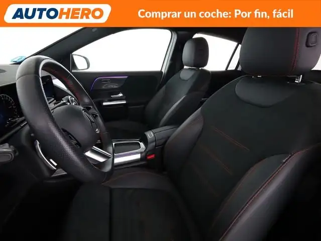 Mercedes-Benz Gla view 11