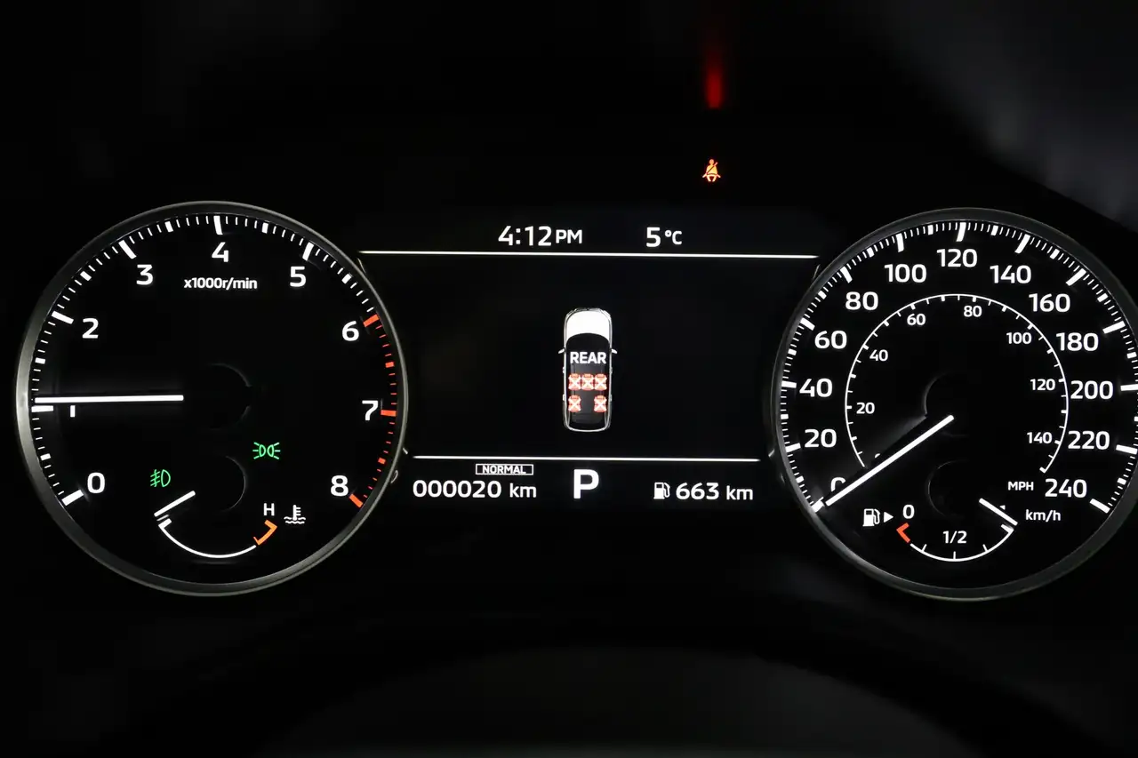 Mitsubishi Outlander снимка Mitsubishi Outlander