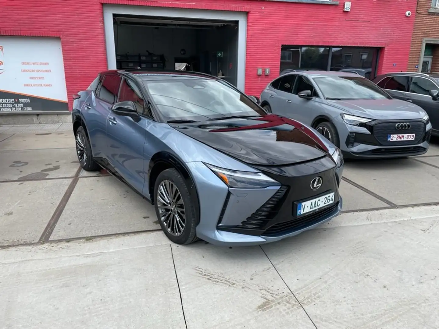 Lexus RZ RZ 450e AT AWD PRIVILEGE LINE PANODAK Сірий - 2