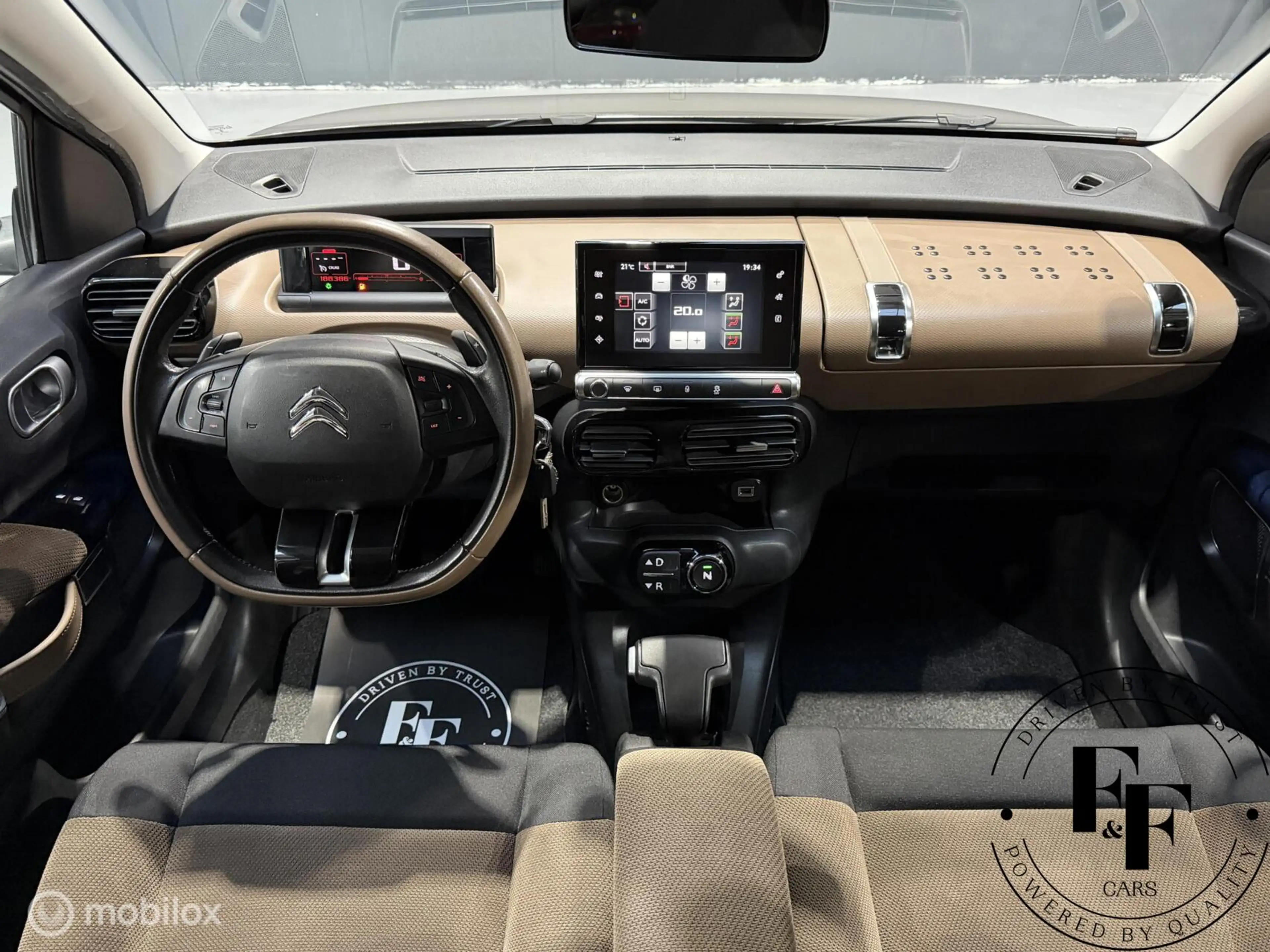 Citroen C4 Cactus 1.2 PureTech Business — photo 3