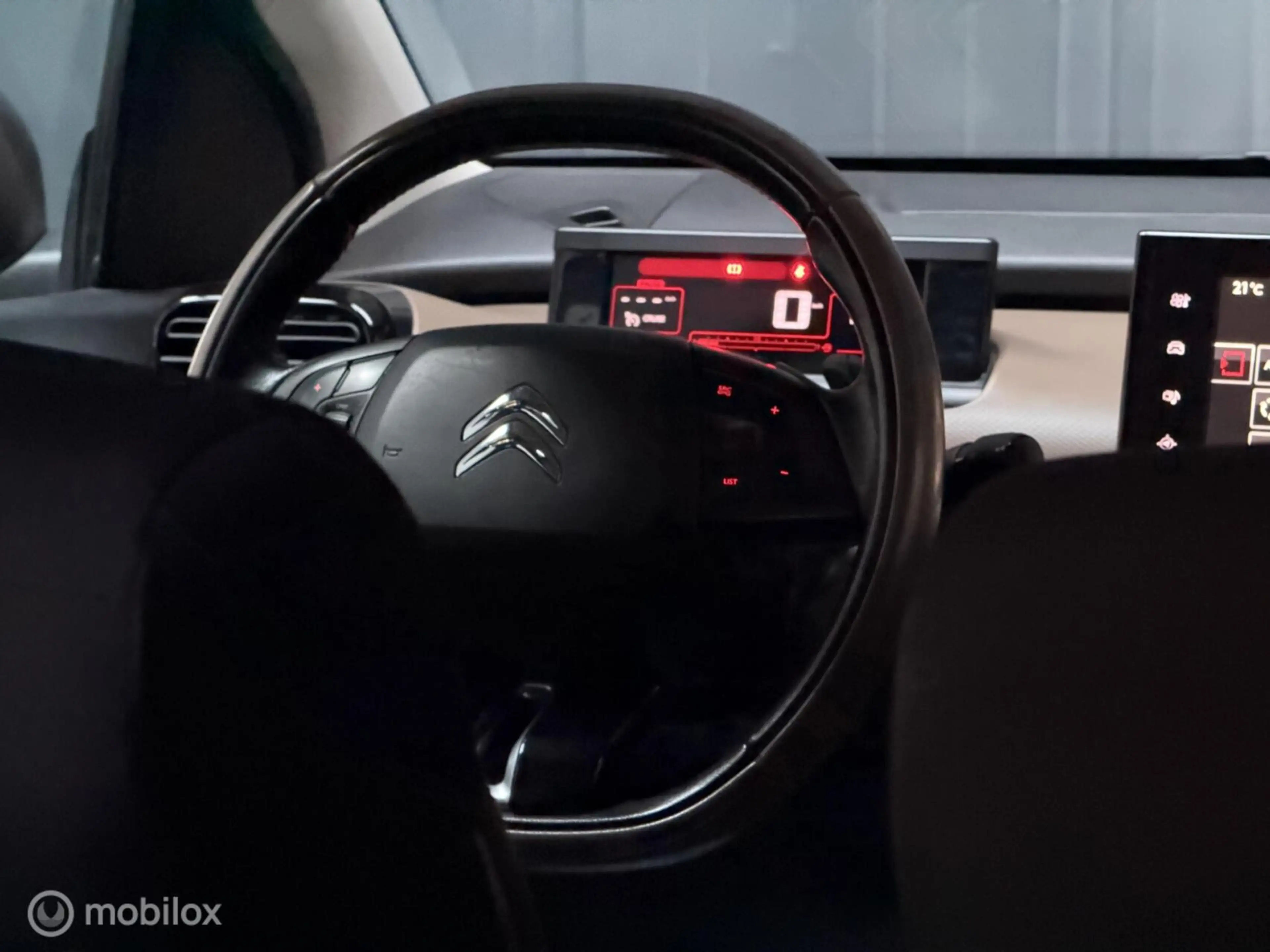 Citroen C4 Cactus 1.2 PureTech Business — photo 30