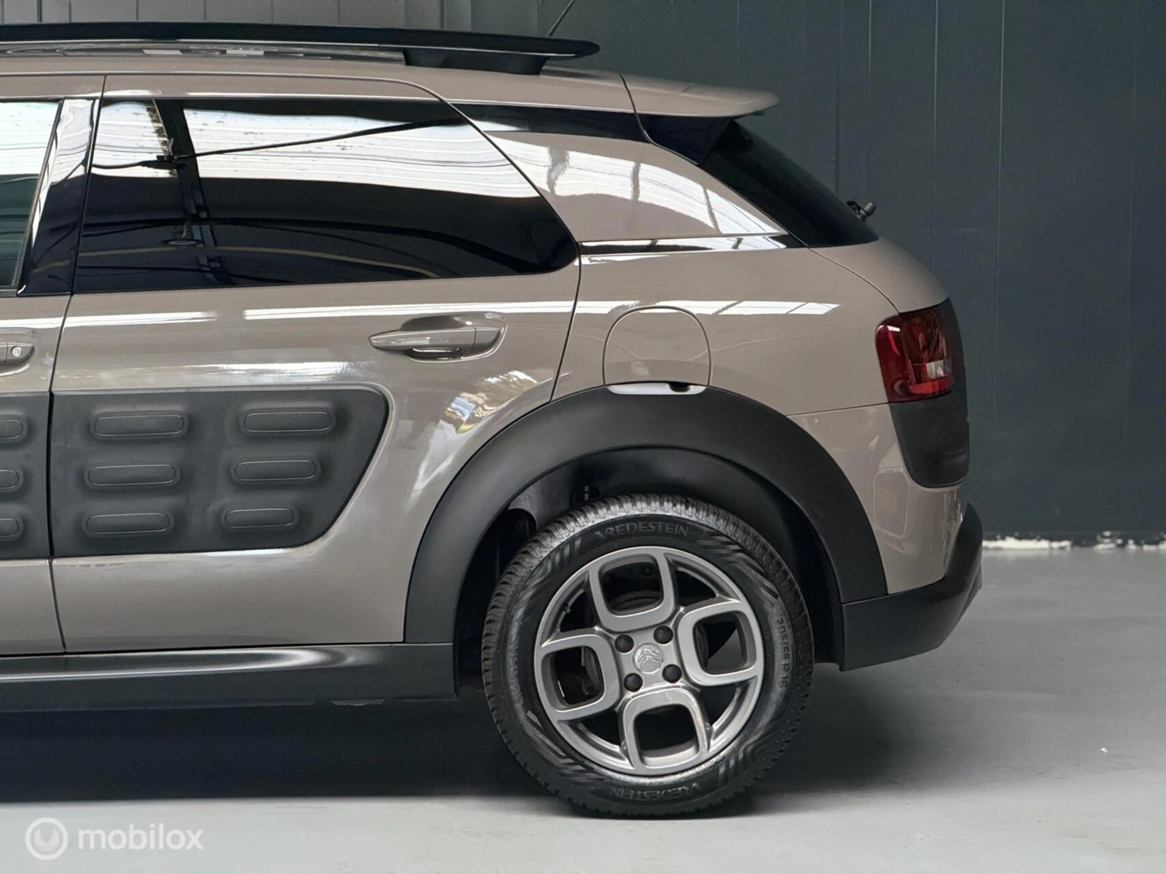 Citroen C4 Cactus 1.2 PureTech Business — photo 18
