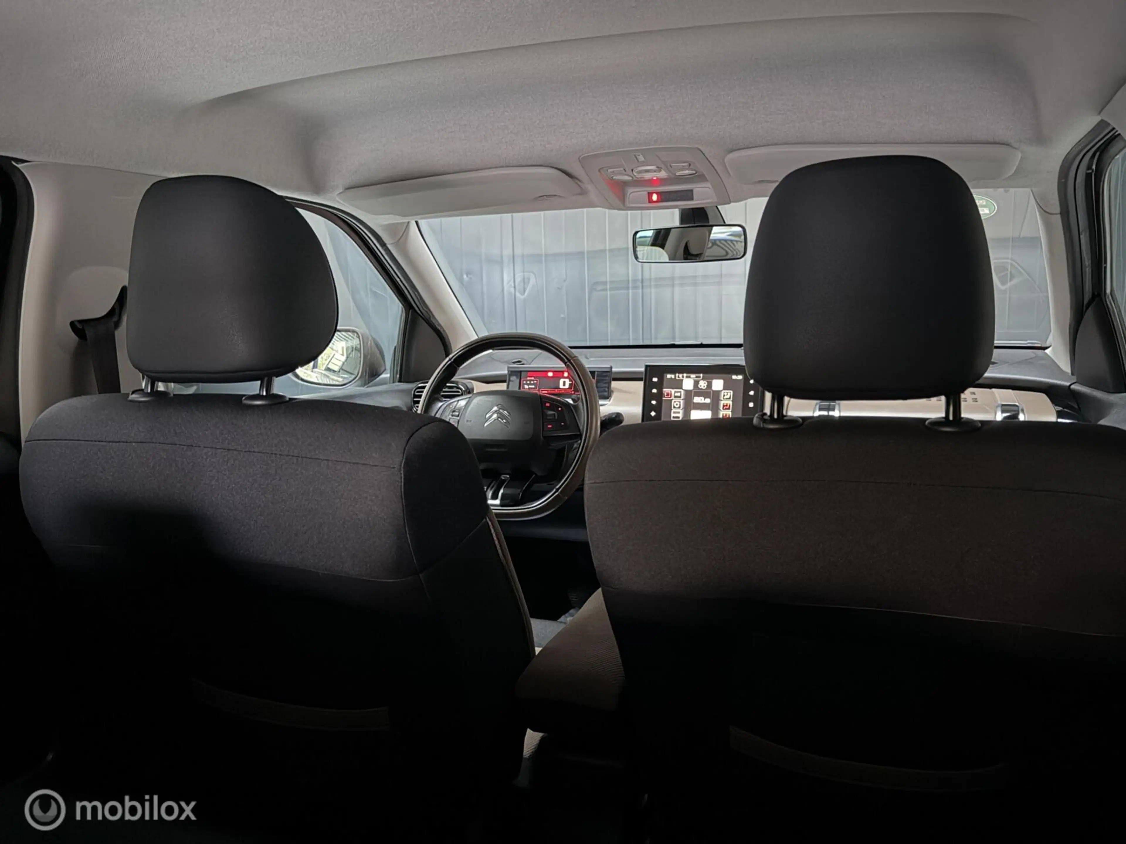 Citroen C4 Cactus 1.2 PureTech Business — photo 28