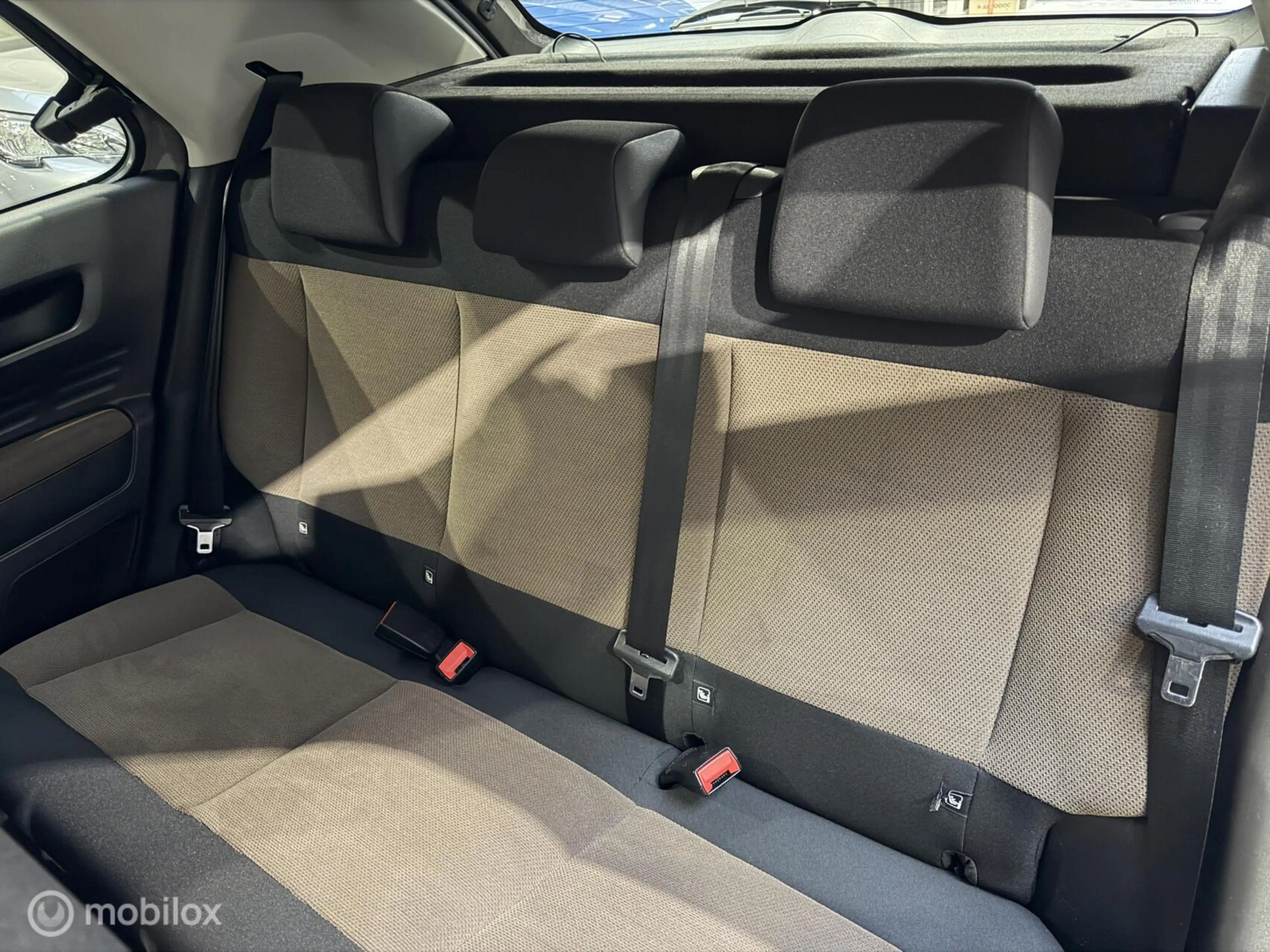 Citroen C4 Cactus 1.2 PureTech Business — photo 32