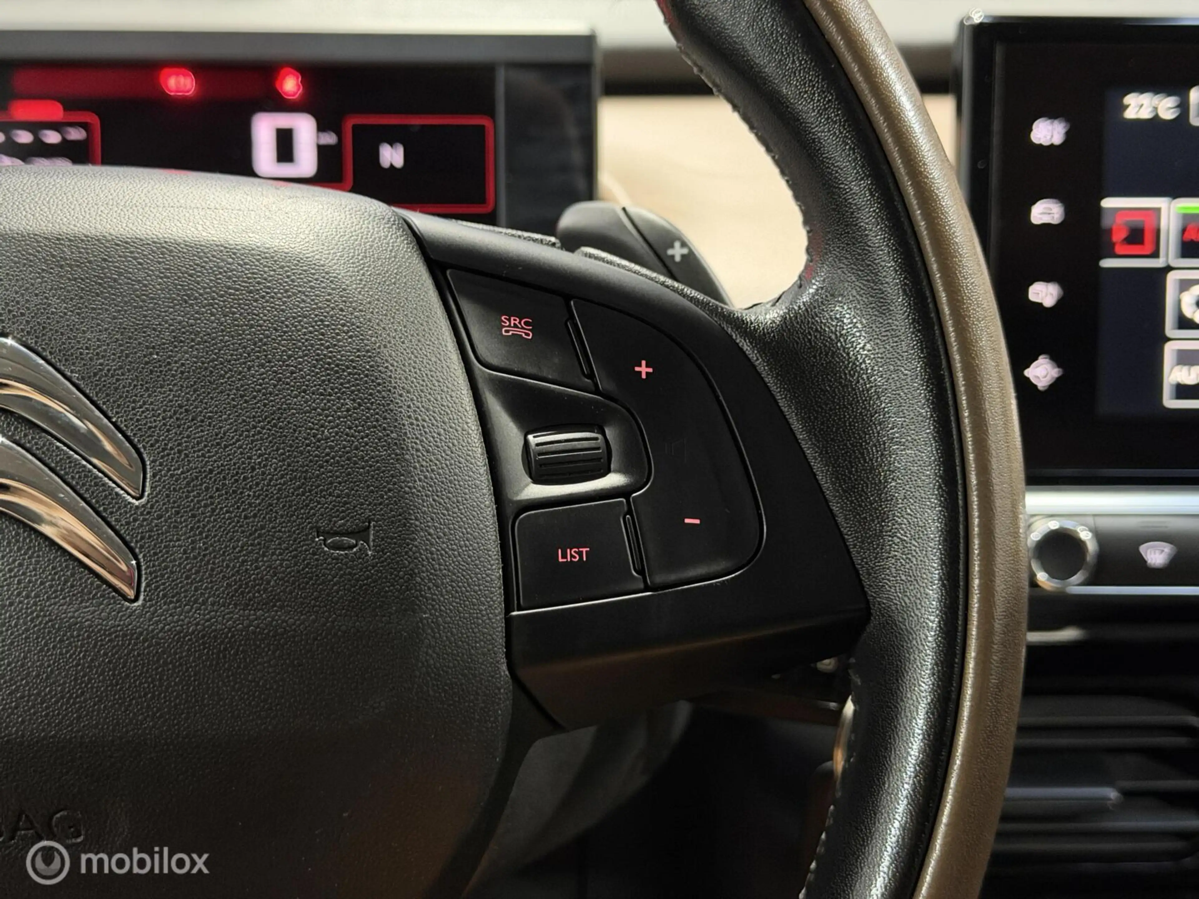 Citroen C4 Cactus 1.2 PureTech Business — photo 48