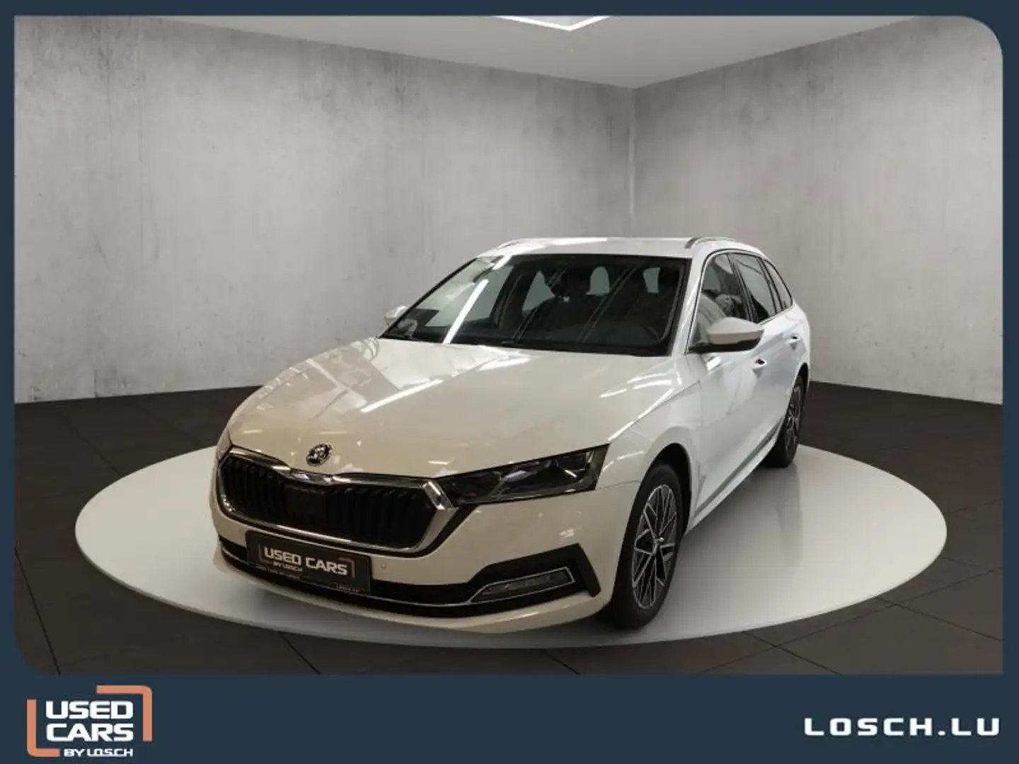Skoda Octavia STYLE+DSG+LED+AHK Blanc - 1