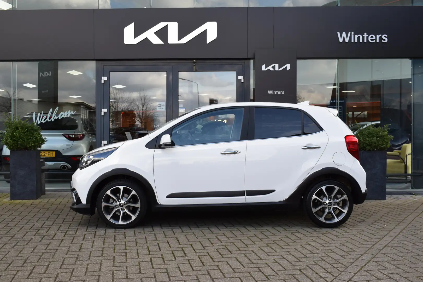 Kia Picanto 1.0 T-GDi/100pk X-Line 5-Drs 5-Zits | Navigatie | Wit - 2