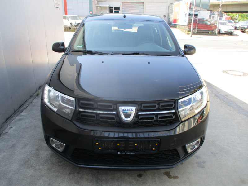 Dacia Sandero Laureate — photo 15