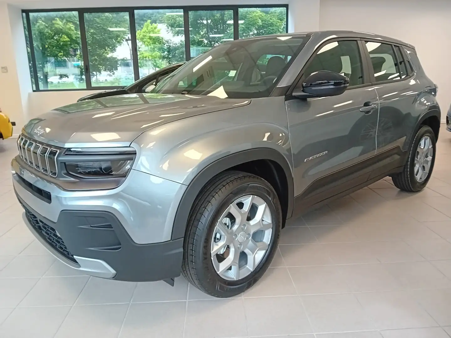 Jeep Avenger 1.2 Turbo Altitude Szürke - 2