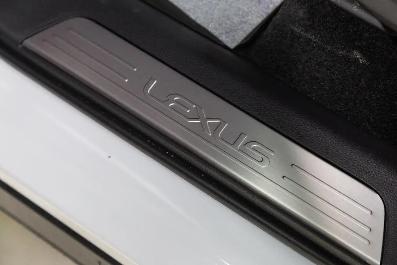 Lexus TX 350 снимка Lexus TX 350