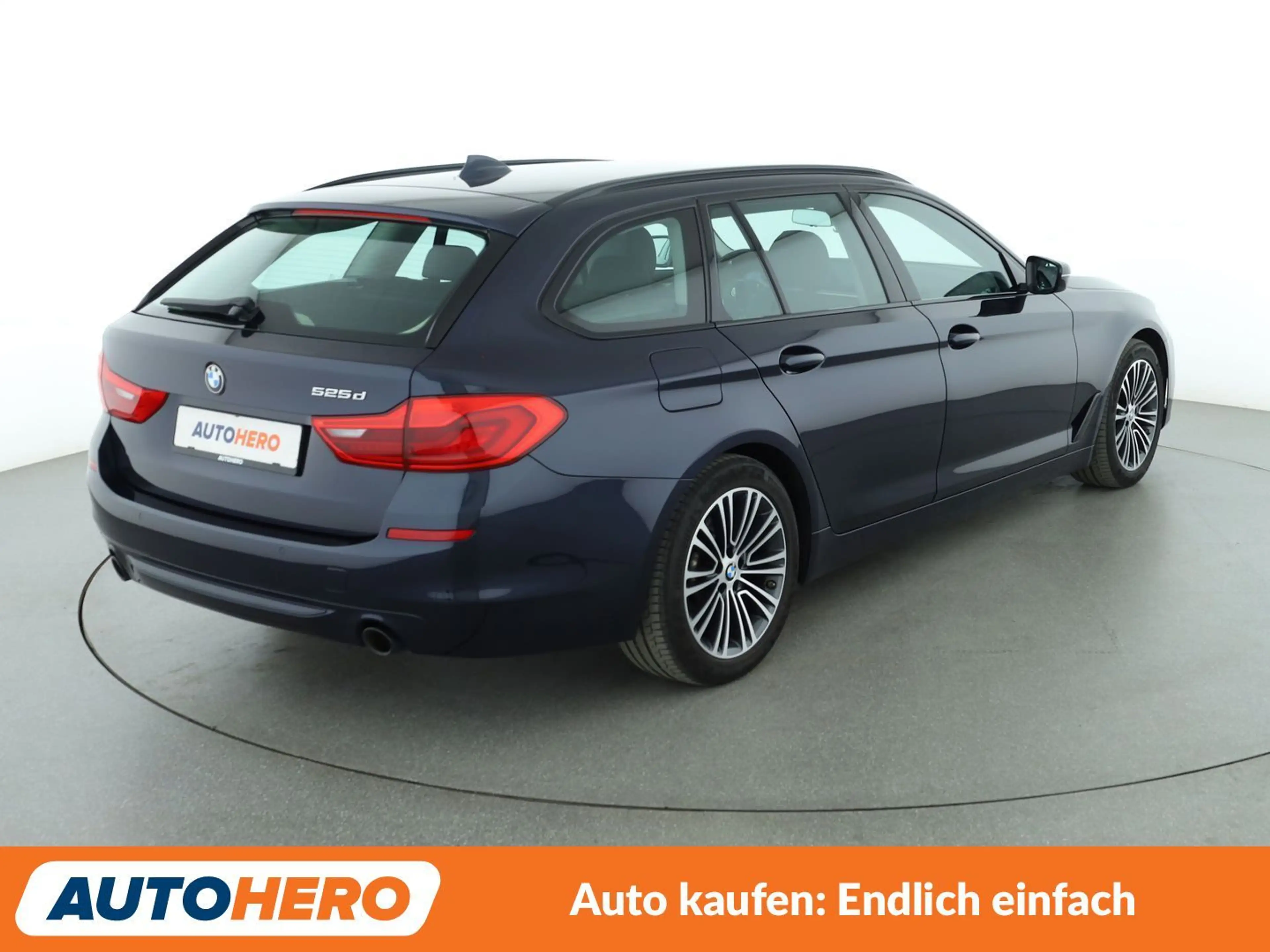 BMW 525 525d Sport Line Aut.*NAVI*LED*PDC*SHZ*ACC* — photo 6