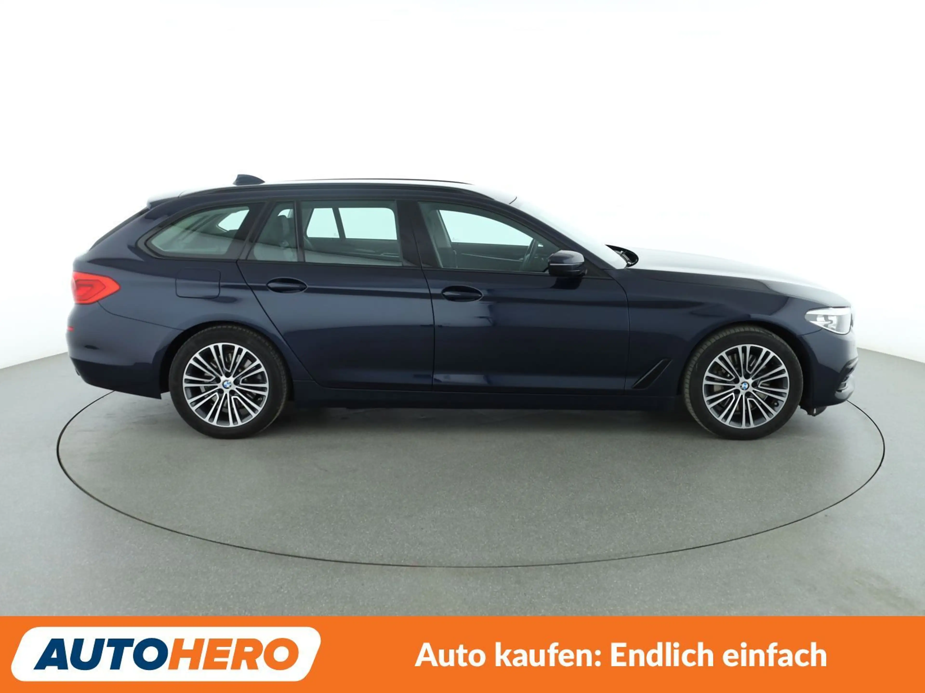BMW 525 525d Sport Line Aut.*NAVI*LED*PDC*SHZ*ACC* — photo 7