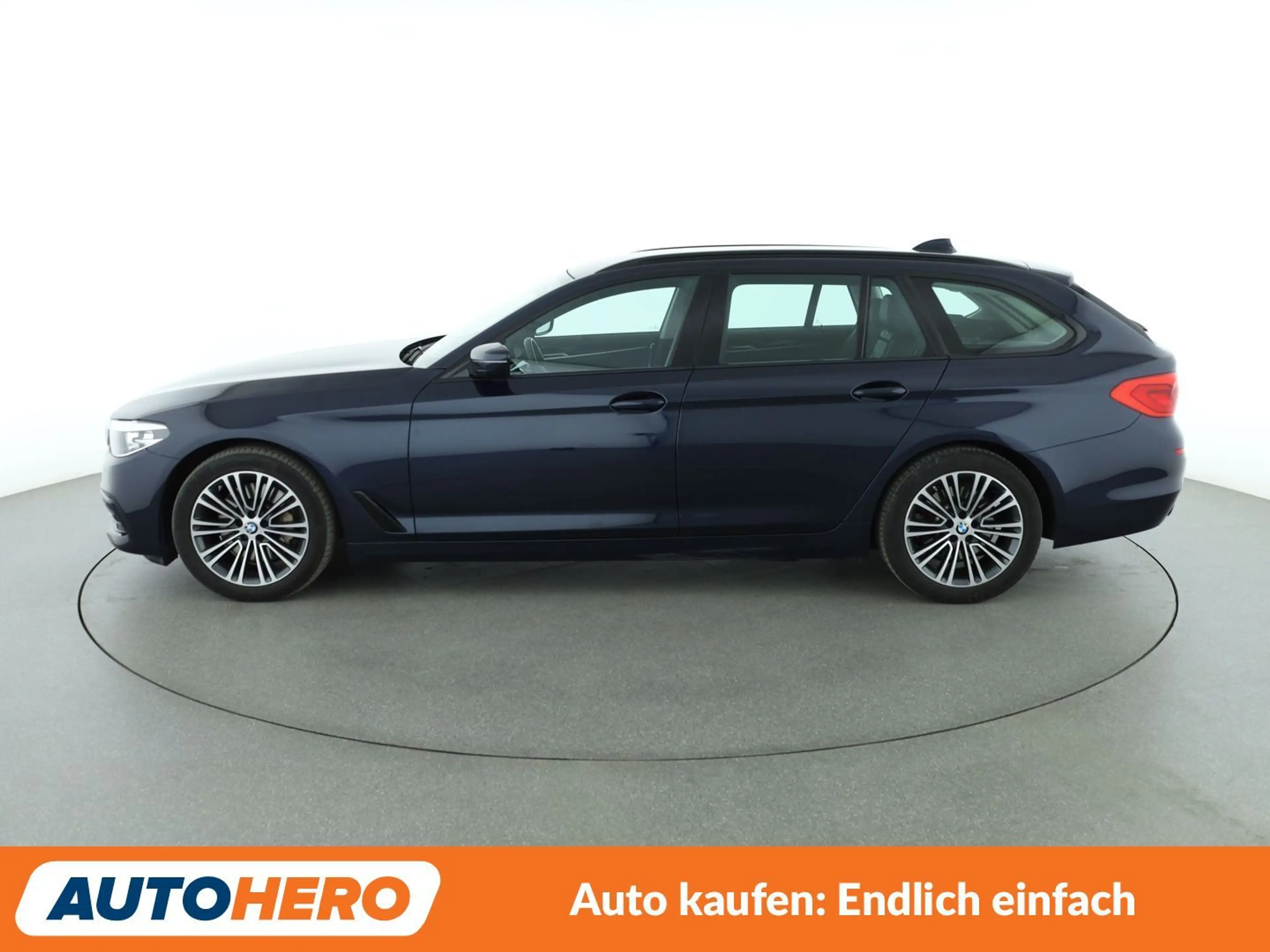 BMW 525 525d Sport Line Aut.*NAVI*LED*PDC*SHZ*ACC* — photo 3