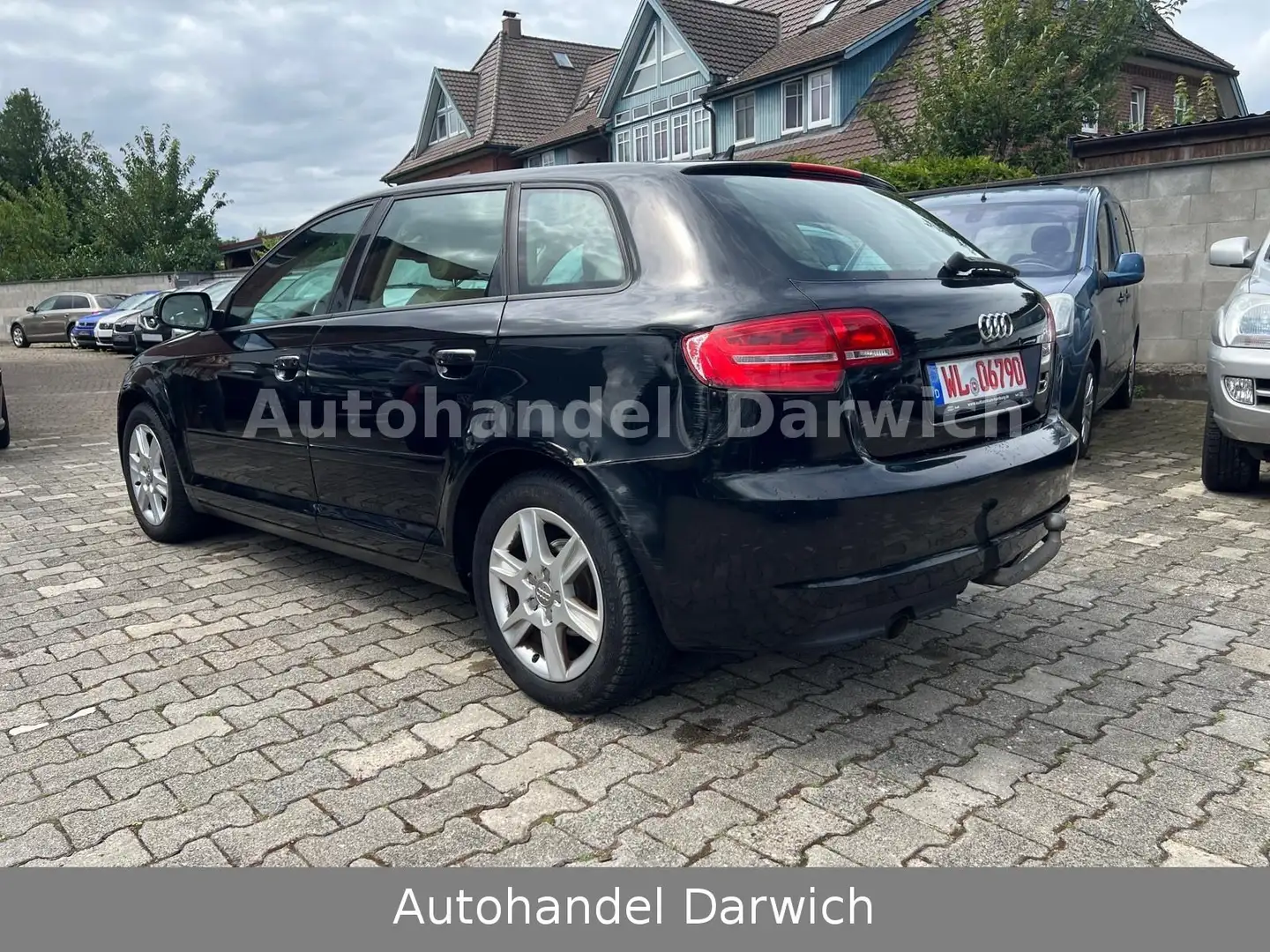 Audi A3 Sportback 1.2 TFSI Attraction S.Tronic Navi Negro - 2