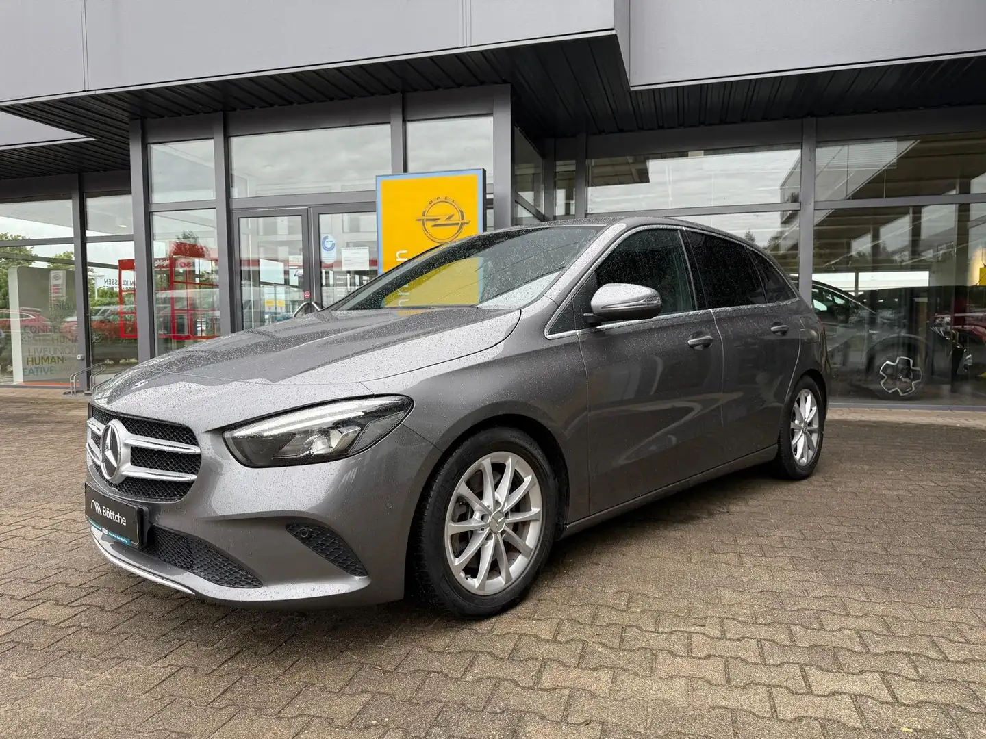 Mercedes-Benz B 250 2.0 Automatik Navi PDC Kamera SHZ DAB Grau - 2