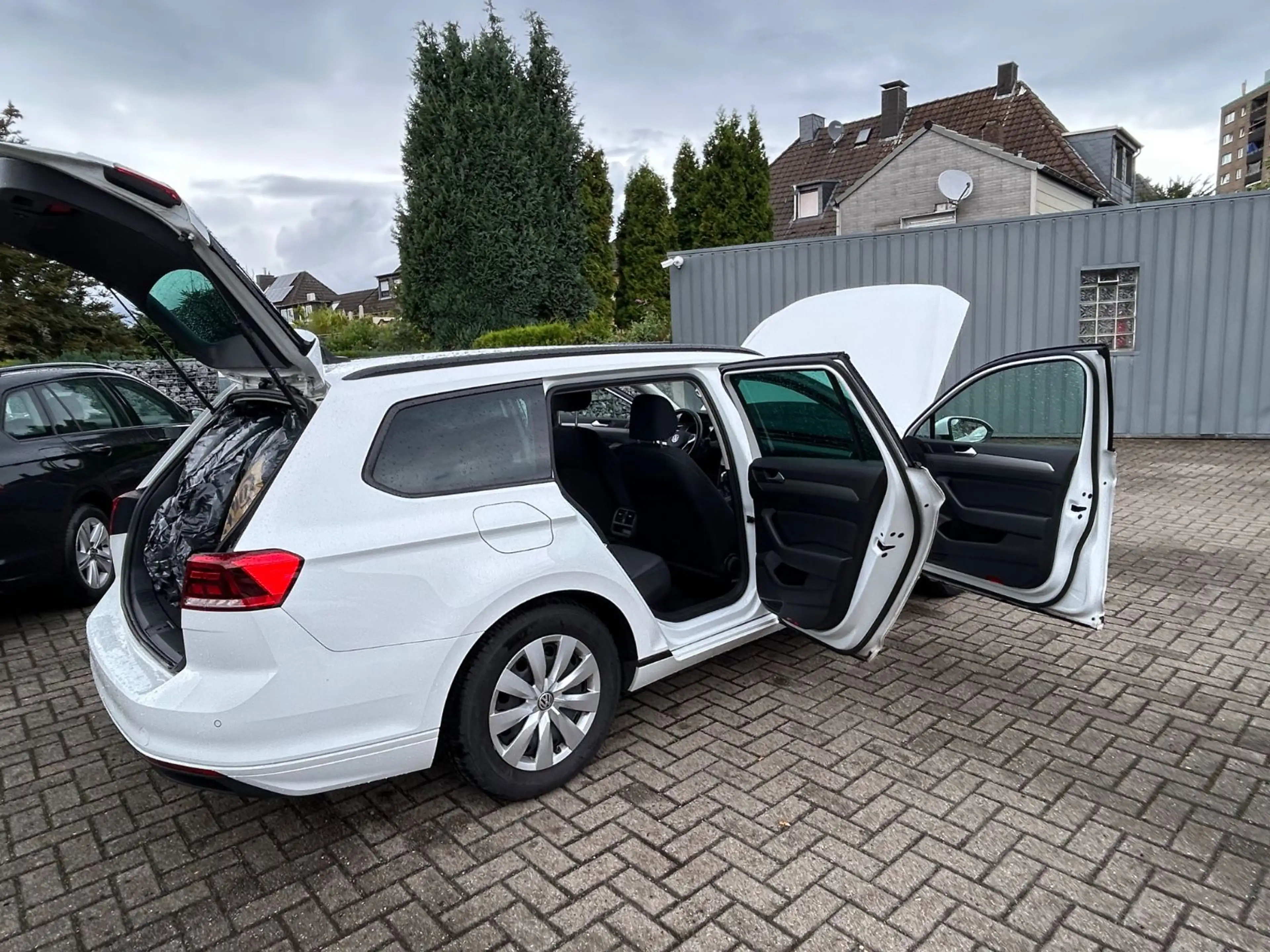 Volkswagen Passat Variant LED NAVI ACC Kamera App-Connect — photo 10