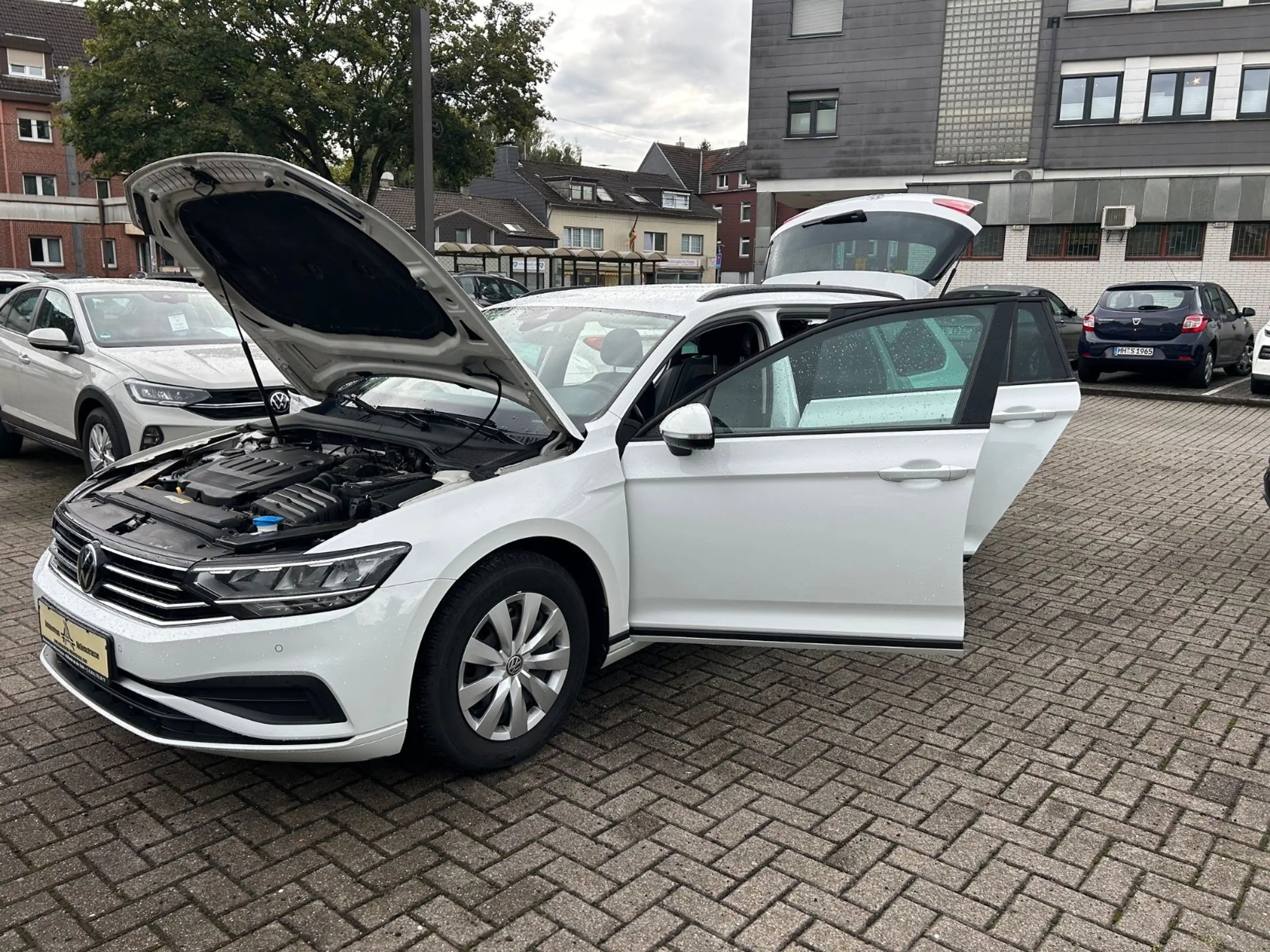 Volkswagen Passat Variant LED NAVI ACC Kamera App-Connect — photo 7
