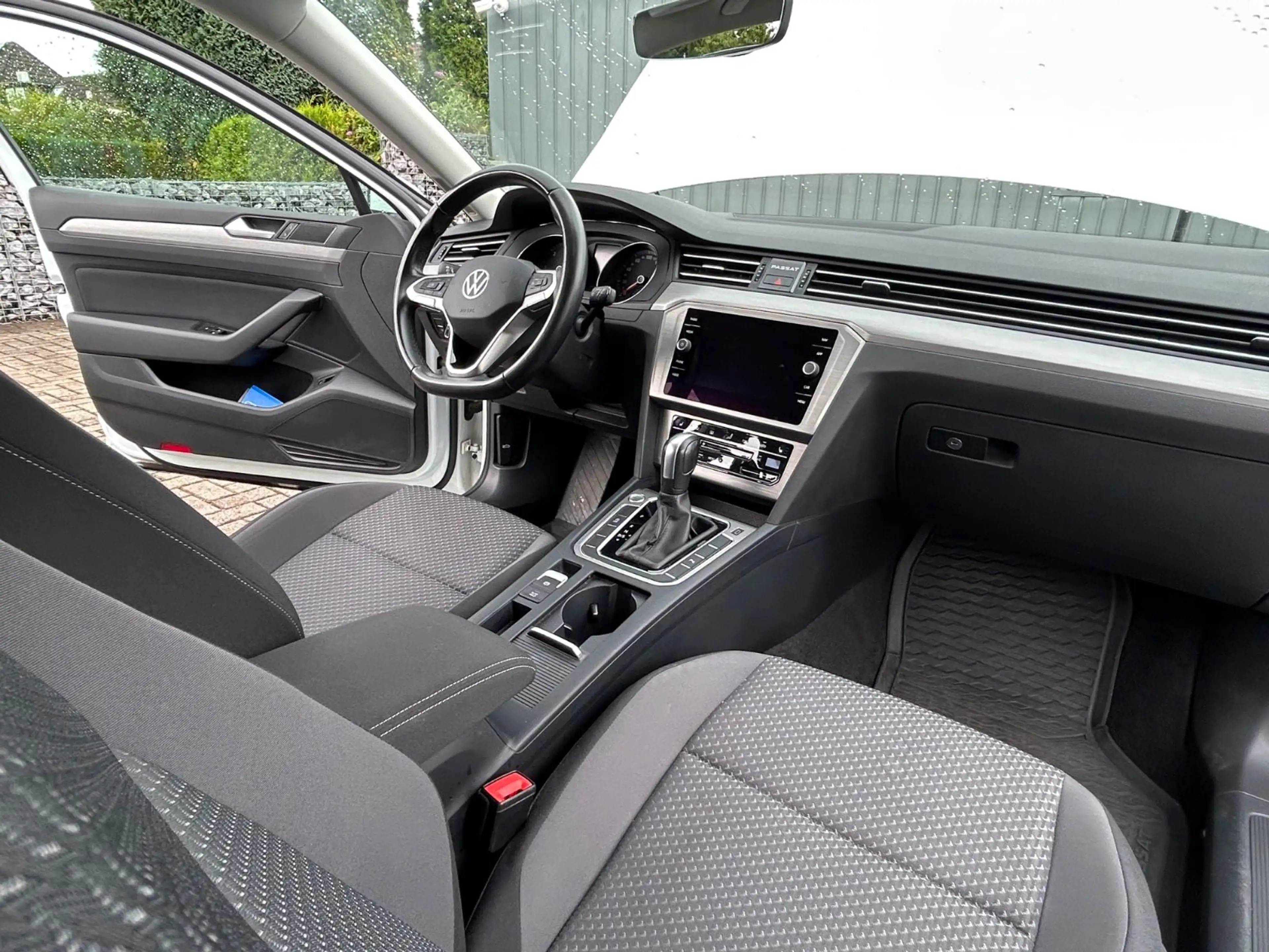 Volkswagen Passat Variant LED NAVI ACC Kamera App-Connect — photo 11