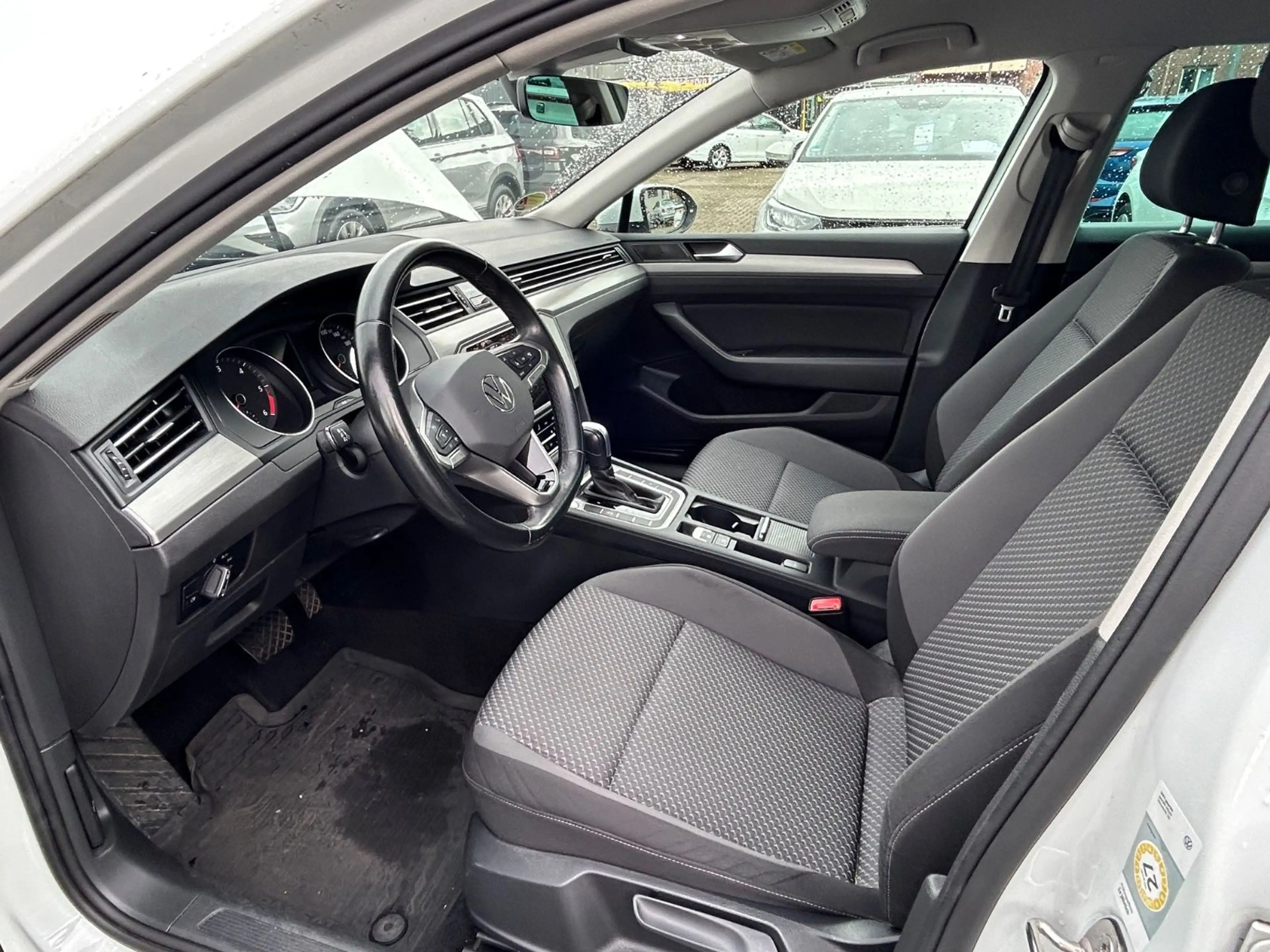 Volkswagen Passat Variant LED NAVI ACC Kamera App-Connect — photo 14